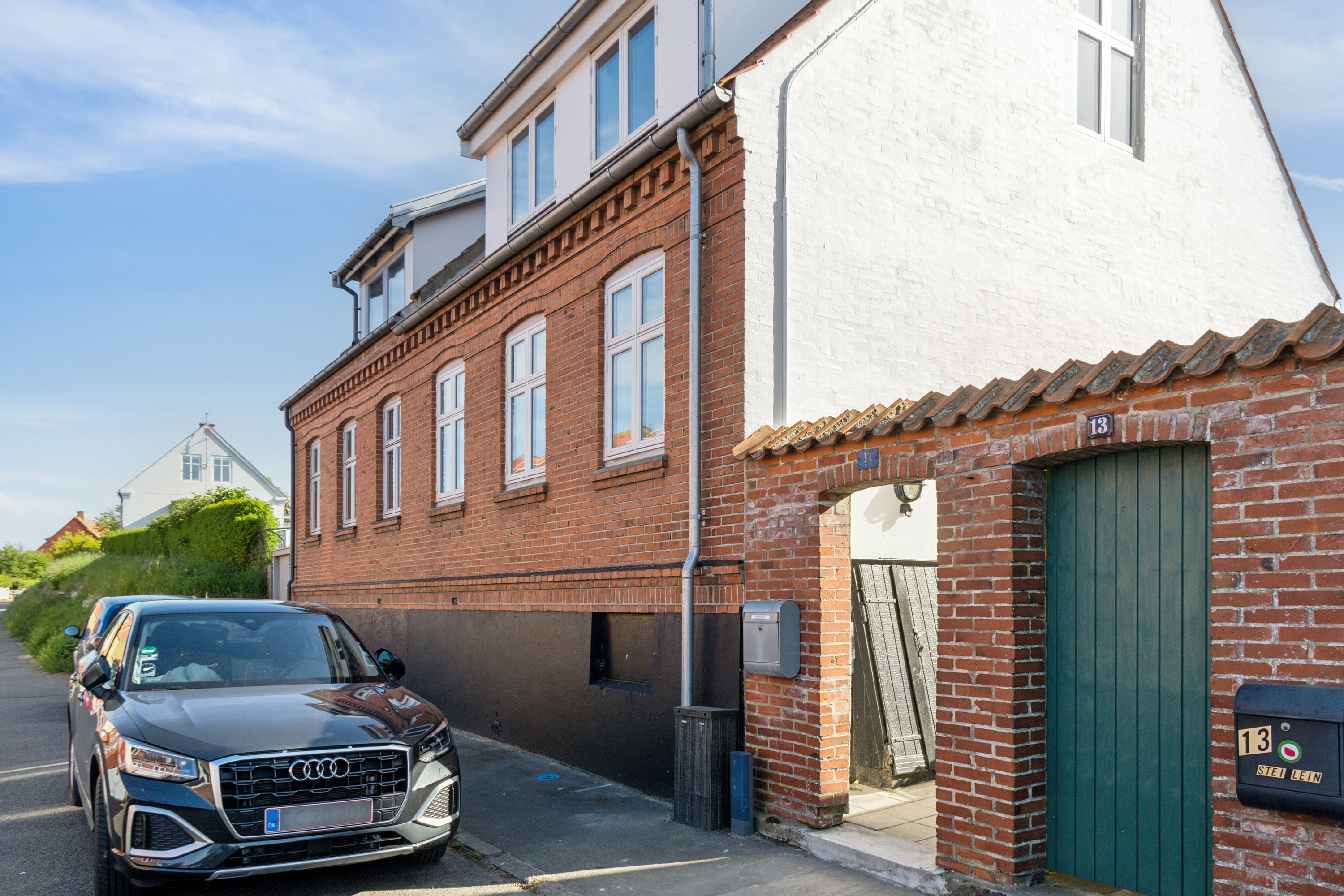 Fremhævet entré billede i fuldskærmstilstand. Billede af Rosengade 11, 3770 Allinge