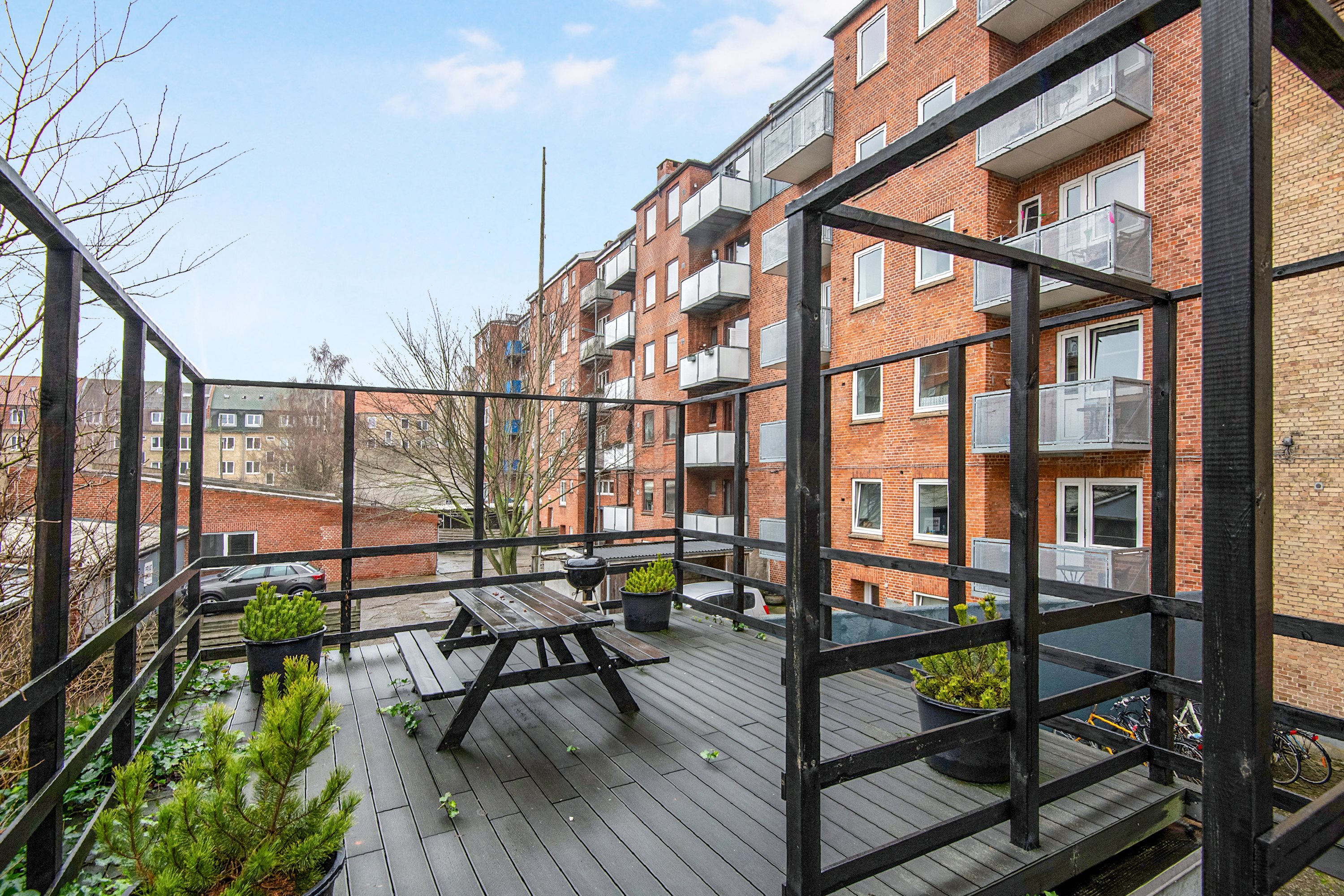 Fremhævet baggård billede i fuldskærmstilstand. Billede af Herluf Trolles Gade 1, st.. th., 9000 Aalborg