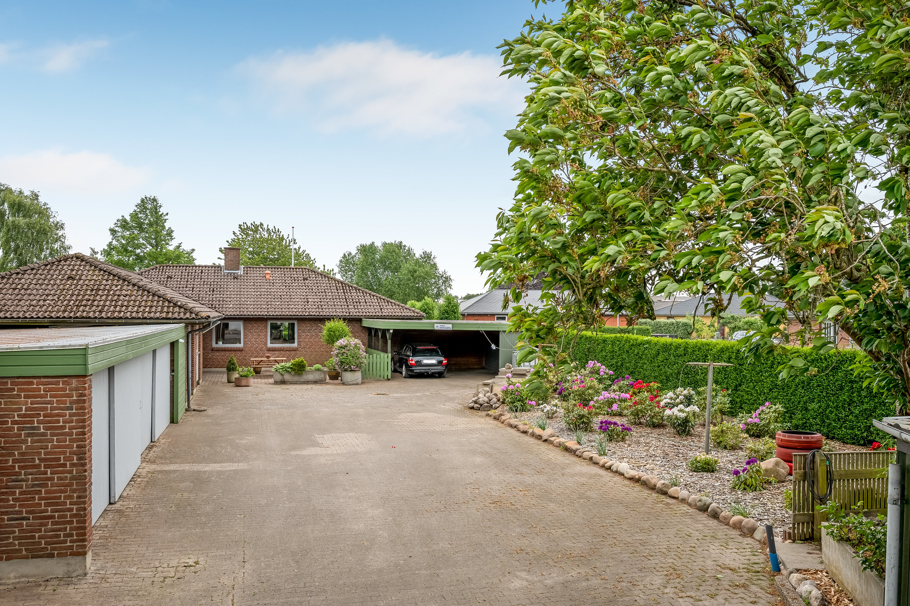 Fremhævet facade billede i fuldskærmstilstand. Billede af Laugsvej 8, 6270 Tønder