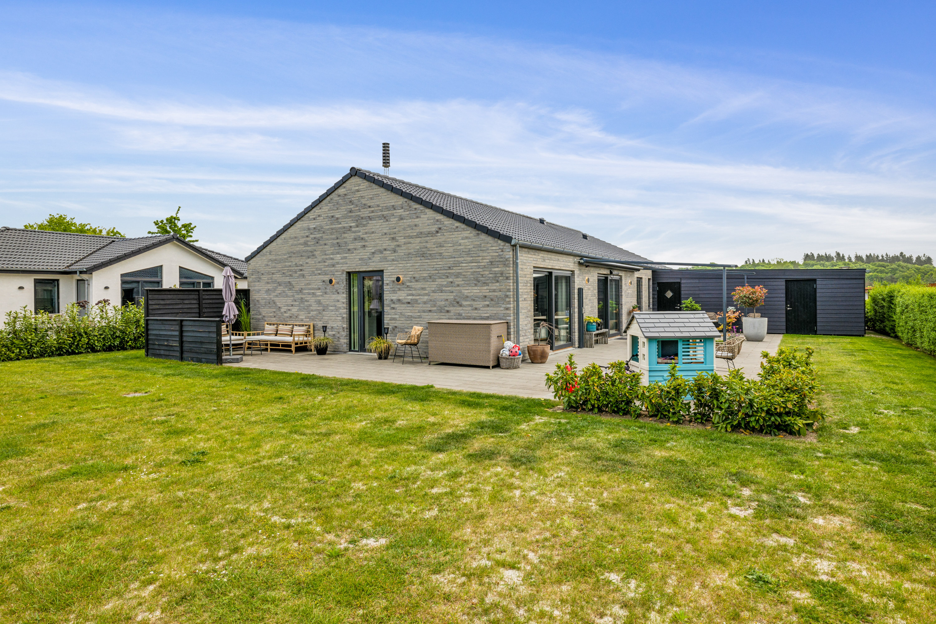 Fremhævet ejendom 1 billede i fuldskærmstilstand. Billede af Kastanievej 10, 8550 Ryomgård