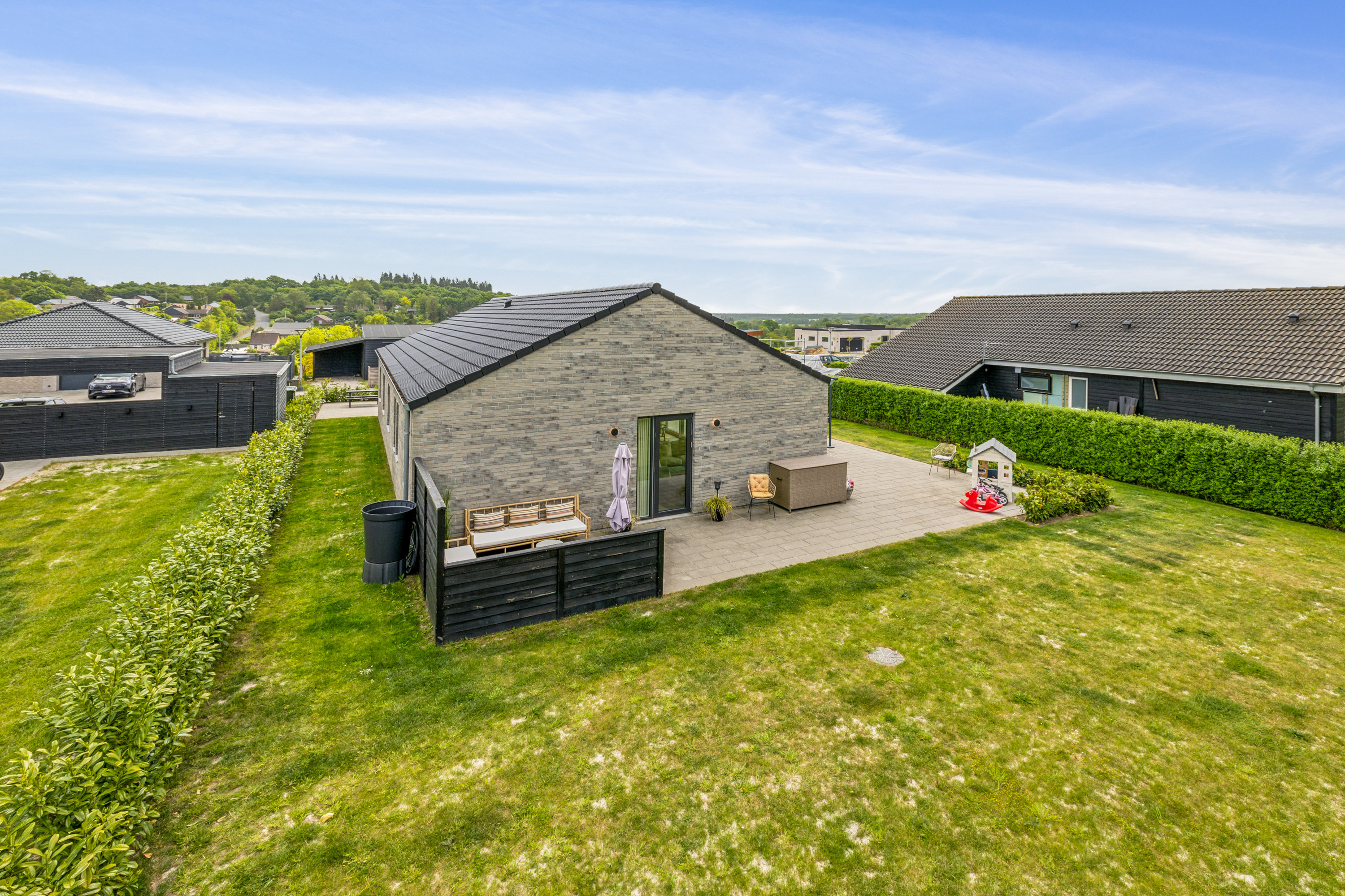 Fremhævet ejendom 1 billede i fuldskærmstilstand. Billede af Kastanievej 10, 8550 Ryomgård