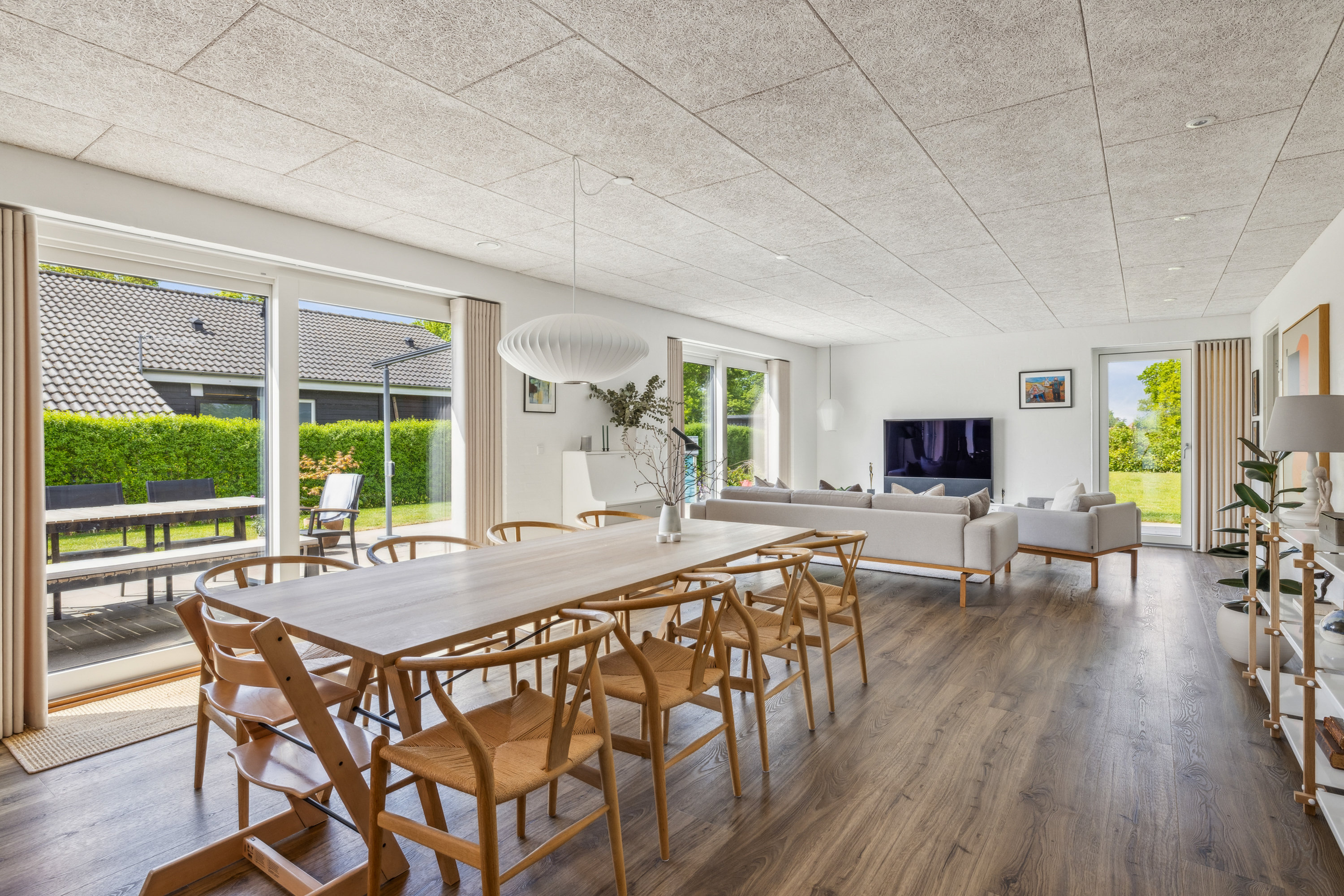 Fremhævet stue billede i fuldskærmstilstand. Billede af Kastanievej 10, 8550 Ryomgård