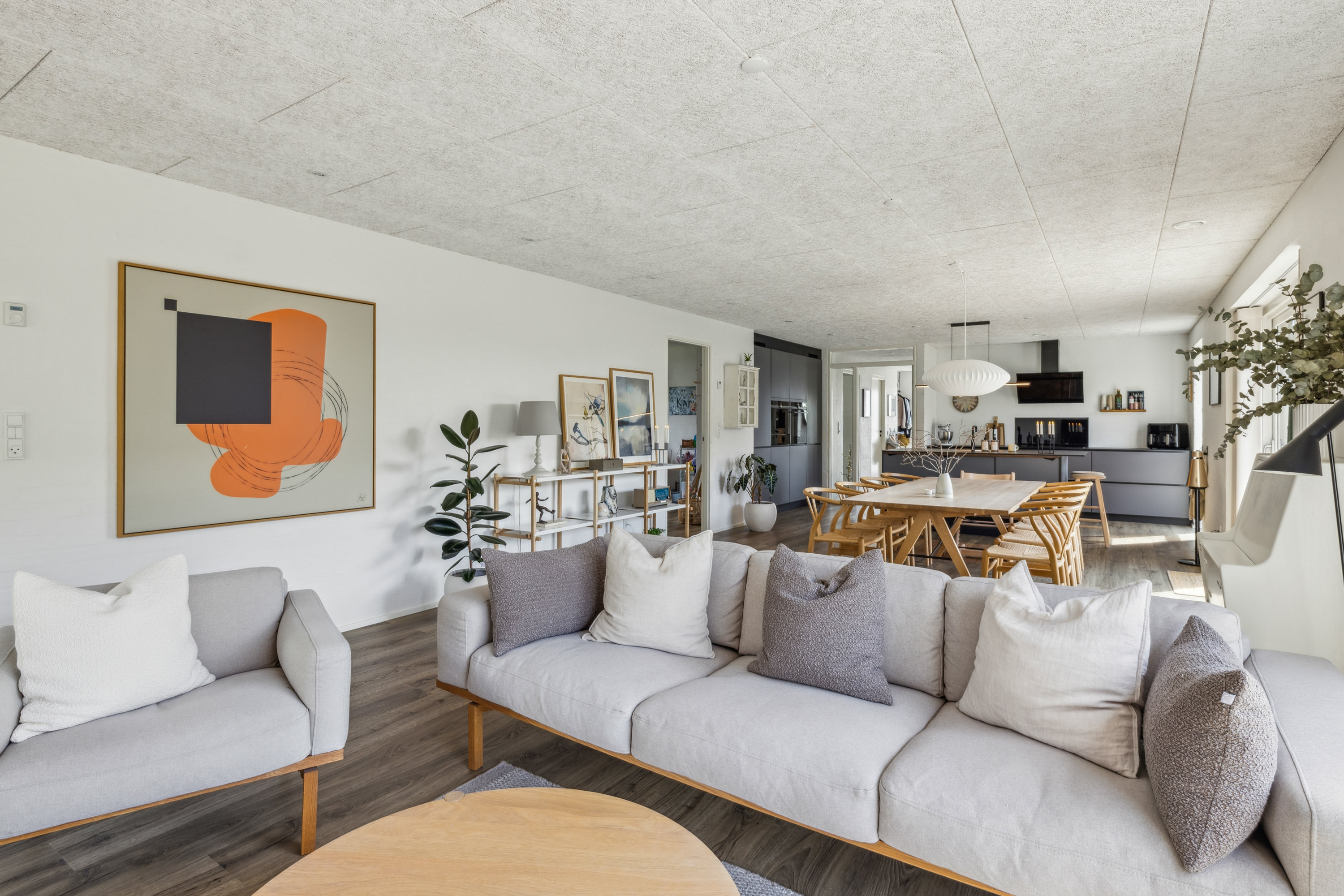 Fremhævet stue billede i fuldskærmstilstand. Billede af Kastanievej 10, 8550 Ryomgård