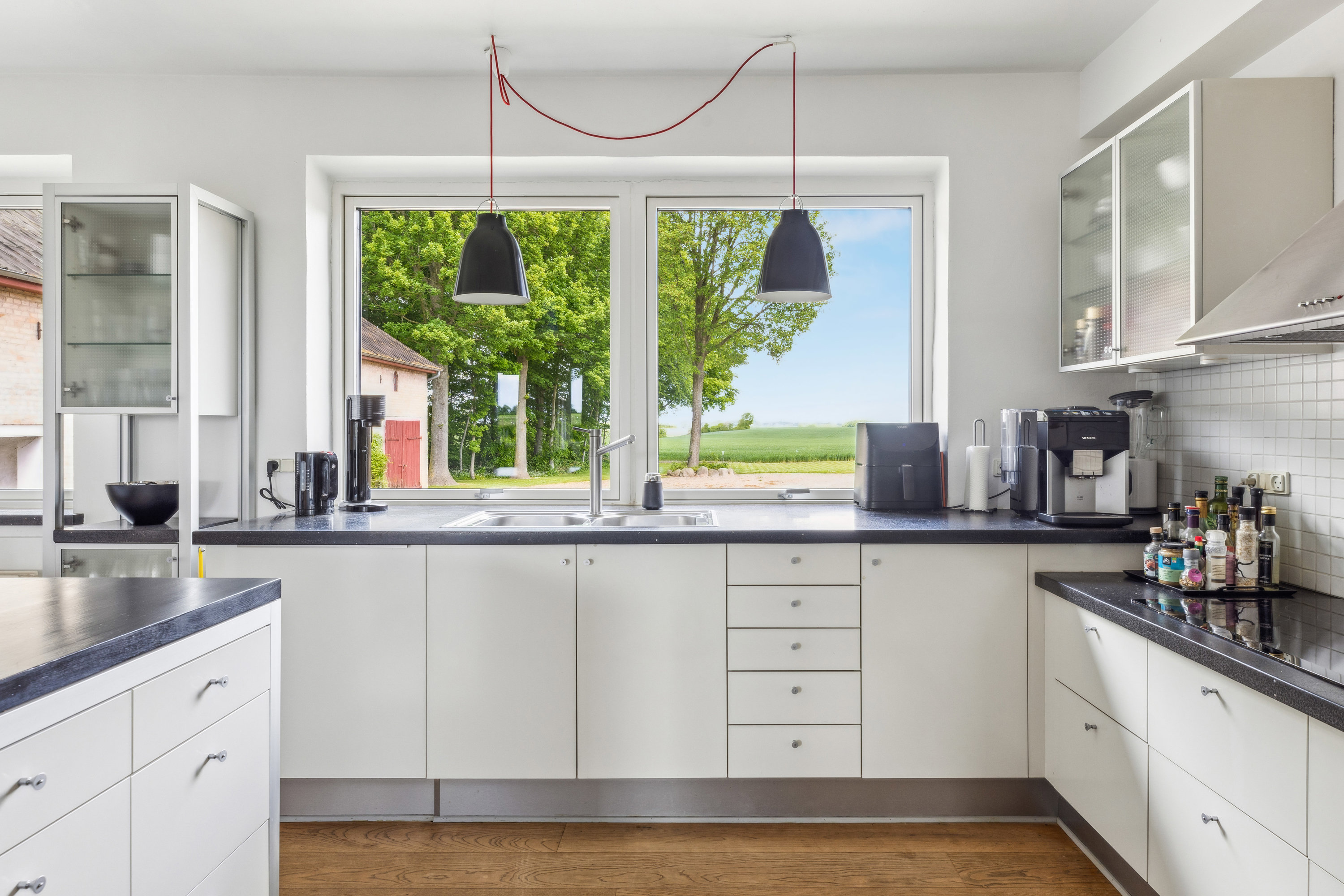 Fremhævet køkken billede i fuldskærmstilstand. Billede af Nydamvej 15, Øster Sottrup, 6400 Sønderborg