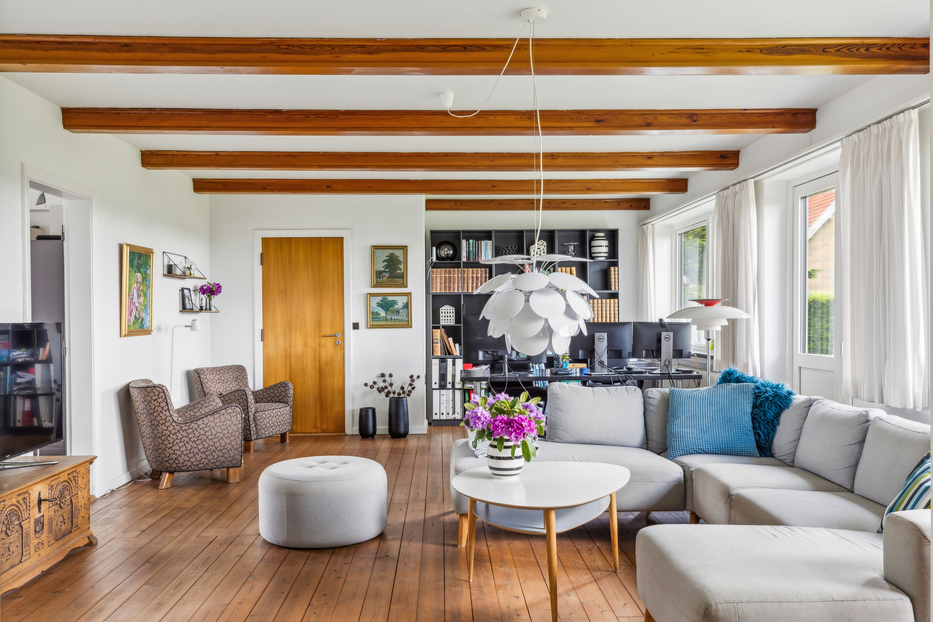 Fremhævet stue billede i fuldskærmstilstand. Billede af Nydamvej 15, Øster Sottrup, 6400 Sønderborg