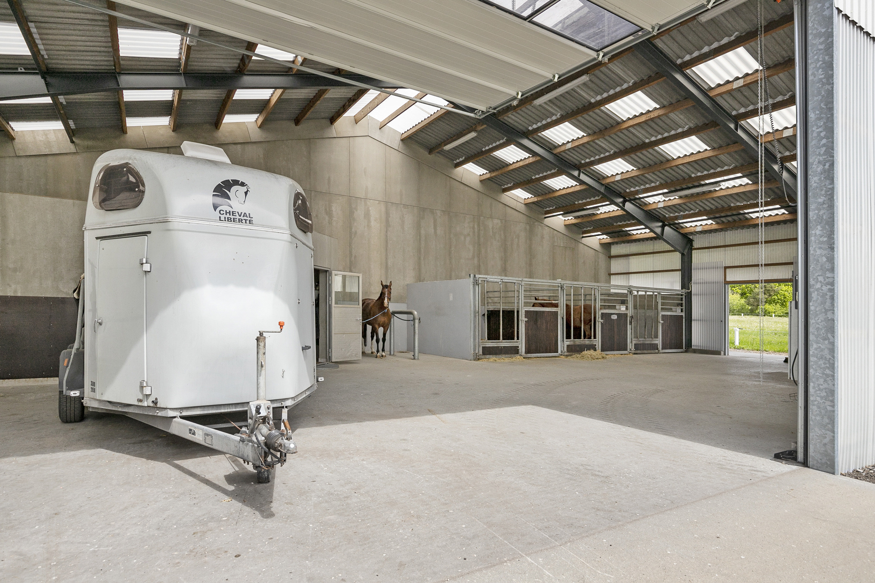 Fremhævet stald billede i fuldskærmstilstand. Billede af Gunderstedvej 3, 9600 Aars