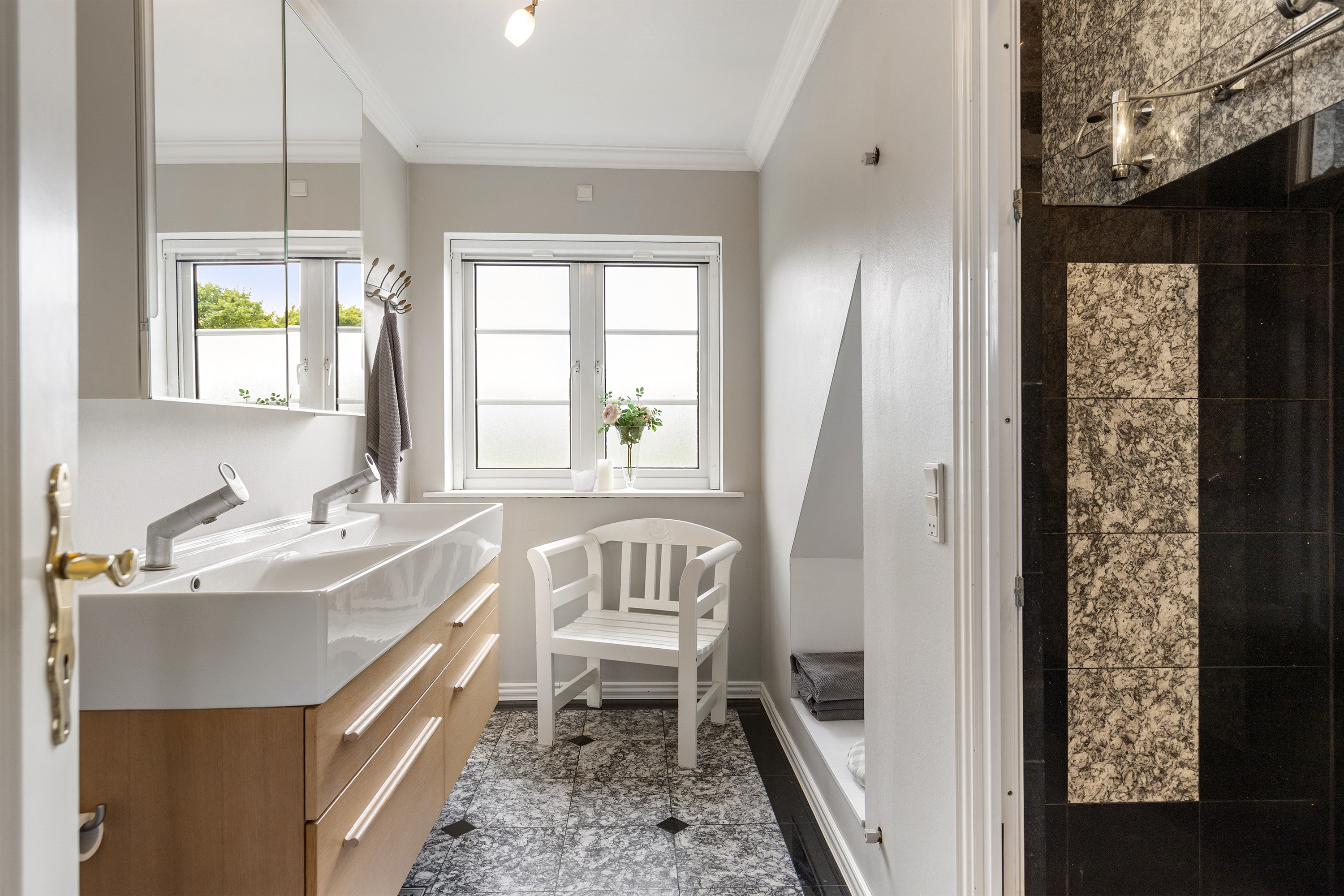 Fremhævet badeværelse billede i fuldskærmstilstand. Billede af Gunderstedvej 3, 9600 Aars