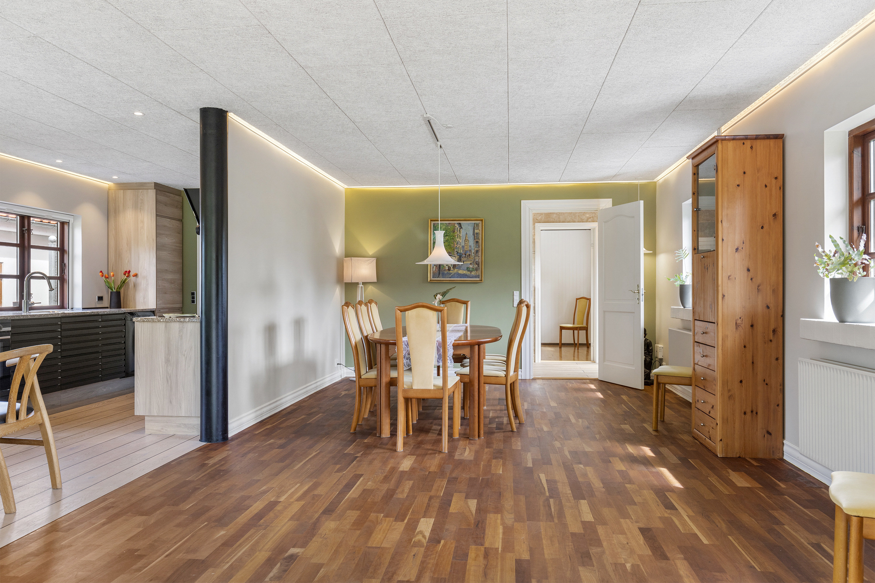 Fremhævet stue billede i fuldskærmstilstand. Billede af Gunderstedvej 3, 9600 Aars