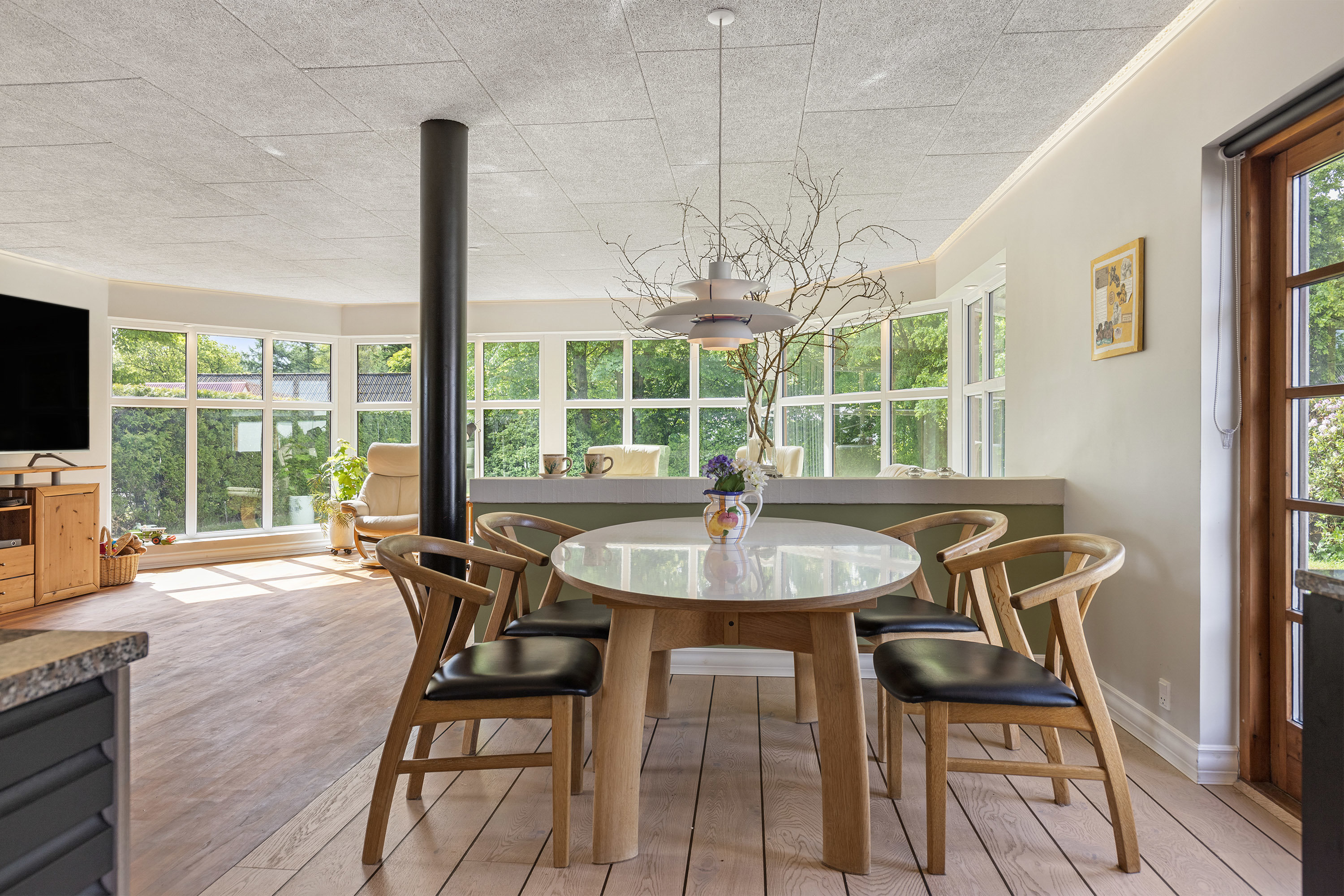 Fremhævet stue billede i fuldskærmstilstand. Billede af Gunderstedvej 3, 9600 Aars