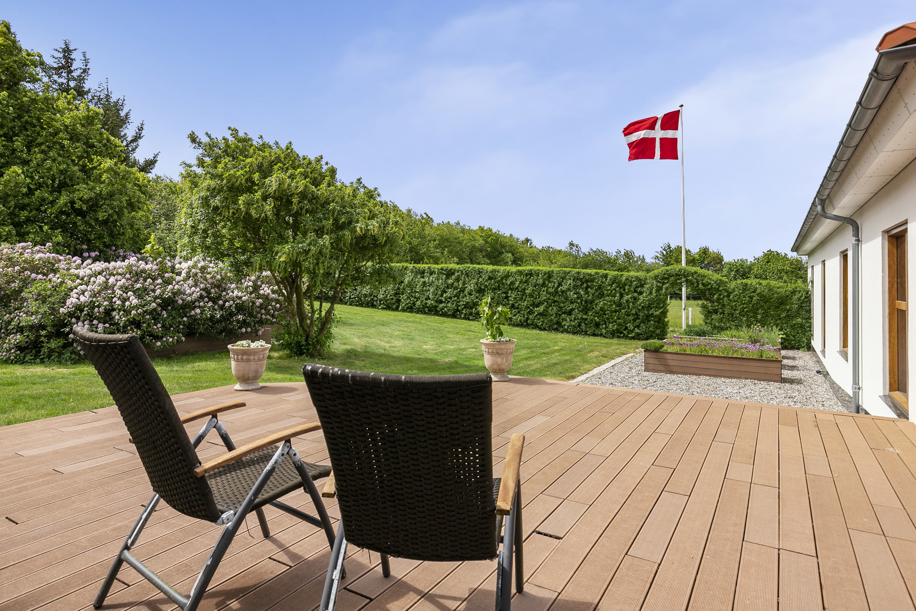 Fremhævet terrasse billede i fuldskærmstilstand. Billede af Gunderstedvej 3, 9600 Aars