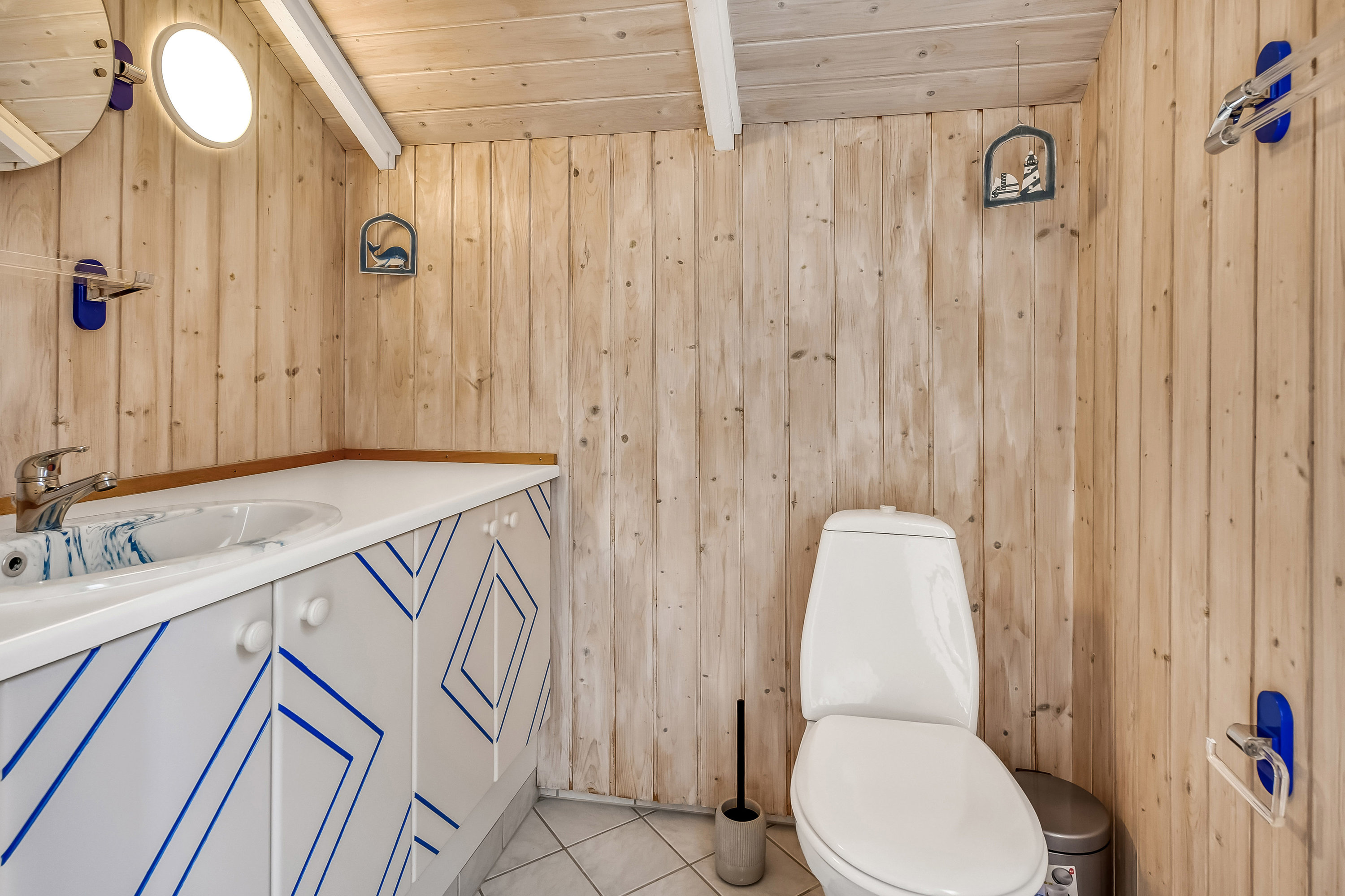 Fremhævet toilet billede i fuldskærmstilstand. Billede af Grærup Havvej 32, Grærup, 6840 Oksbøl