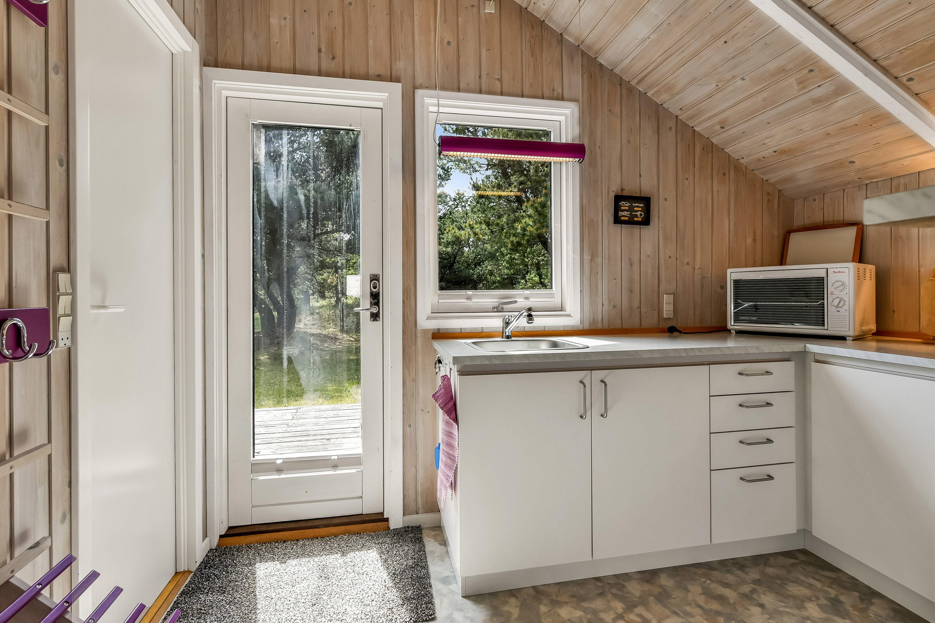 Fremhævet køkken billede i fuldskærmstilstand. Billede af Grærup Havvej 32, Grærup, 6840 Oksbøl