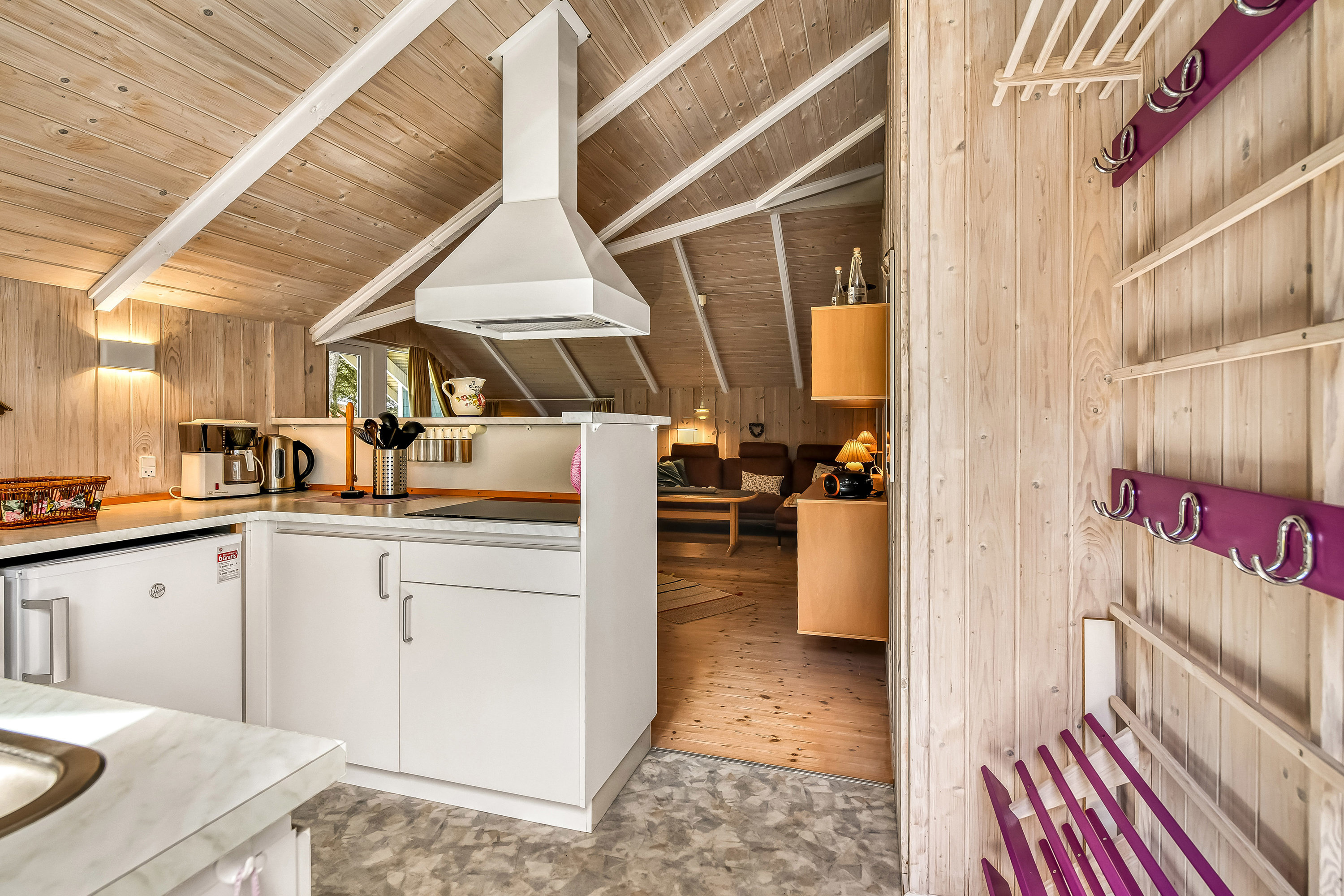 Fremhævet køkken billede i fuldskærmstilstand. Billede af Grærup Havvej 32, Grærup, 6840 Oksbøl