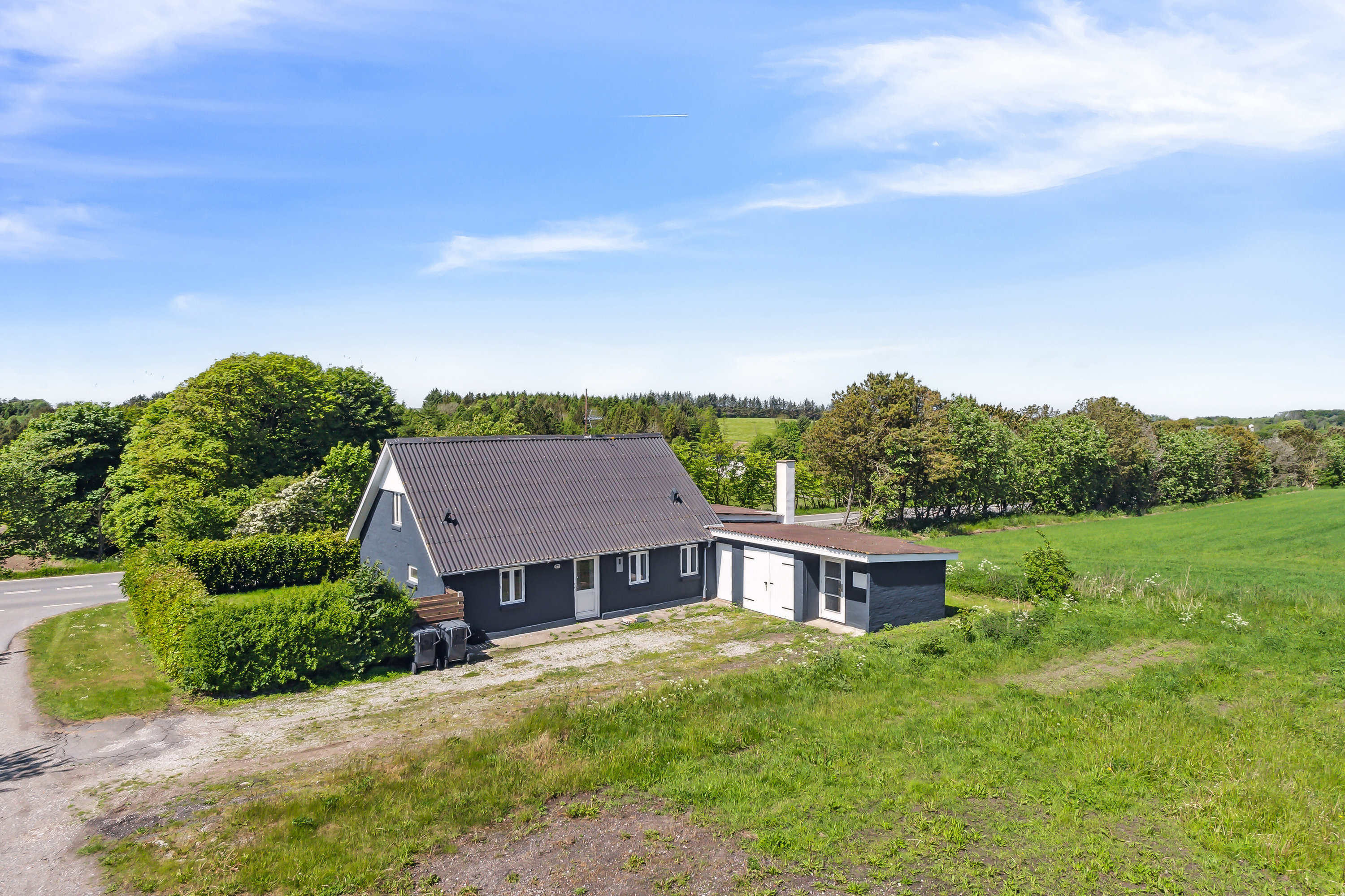 Fremhævet set fra haven billede i fuldskærmstilstand. Billede af Skagen Landevej 332, Bjergby, 9800 Hjørring