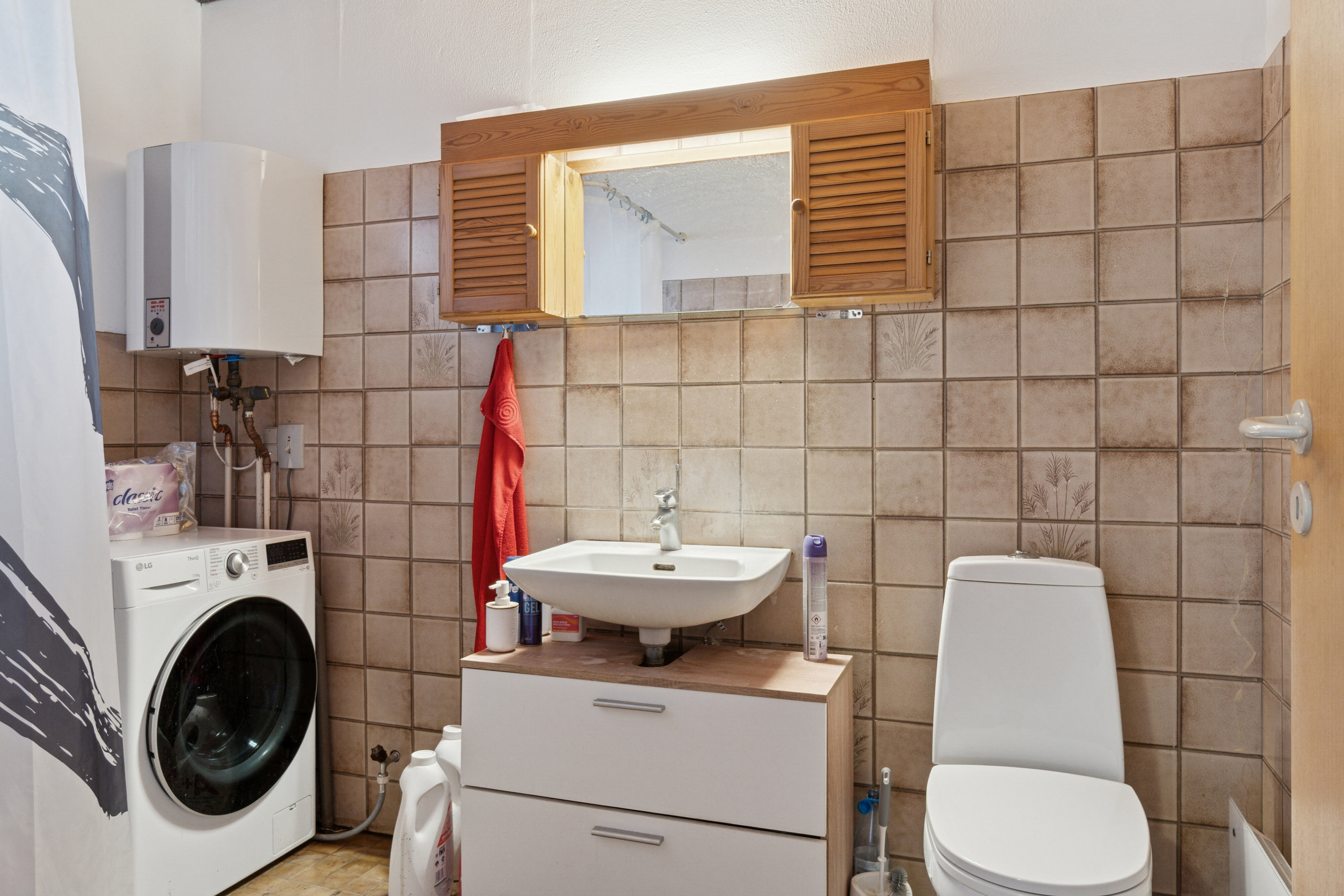 Fremhævet badeværelse billede i fuldskærmstilstand. Billede af Lærkevej 3, 4261 Dalmose