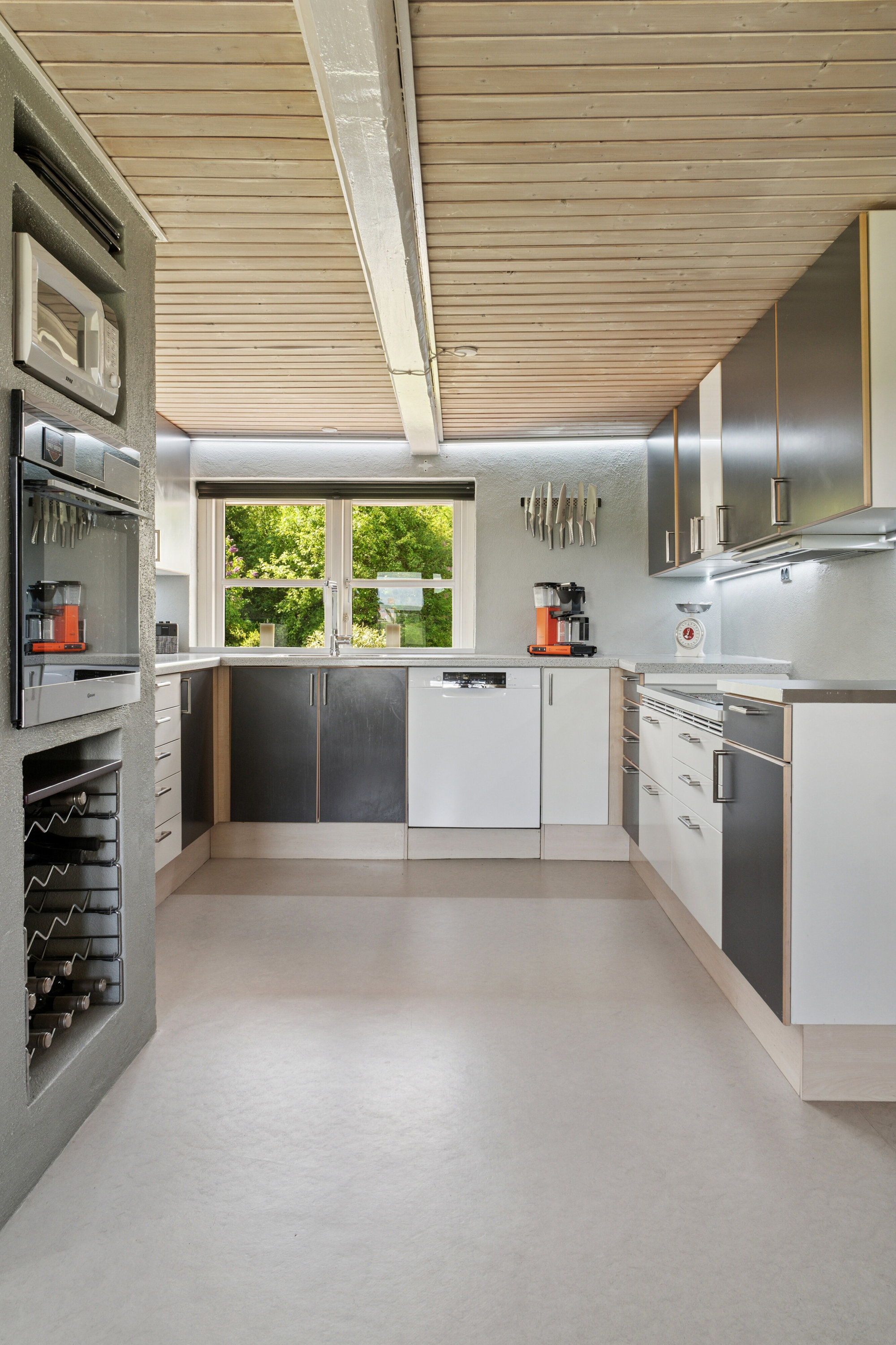 Fremhævet køkken billede i fuldskærmstilstand. Billede af Skårenvej 27, Vallensved, 4700 Næstved