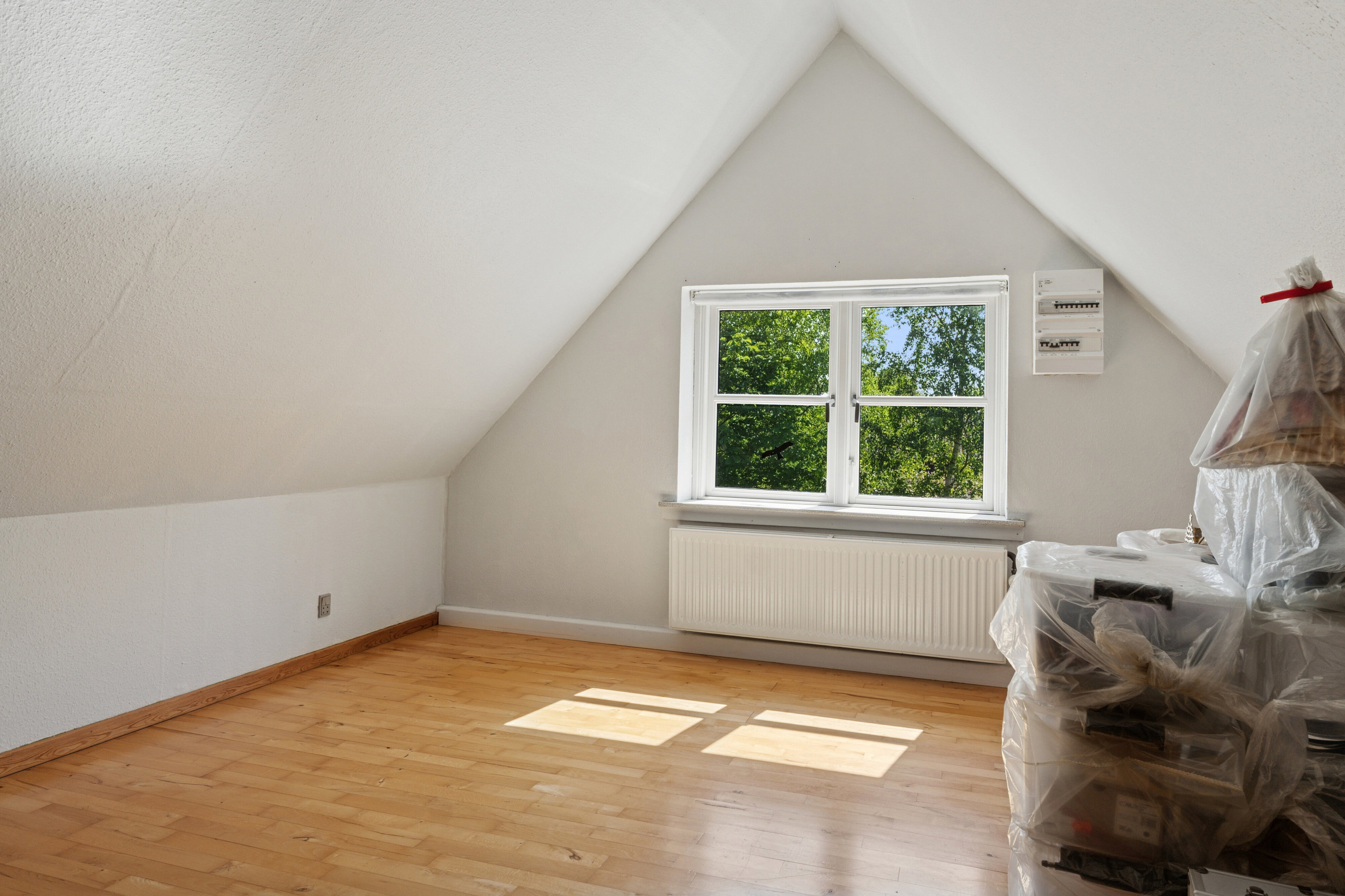 Fremhævet soveværelse billede i fuldskærmstilstand. Billede af Skårenvej 27, Vallensved, 4700 Næstved