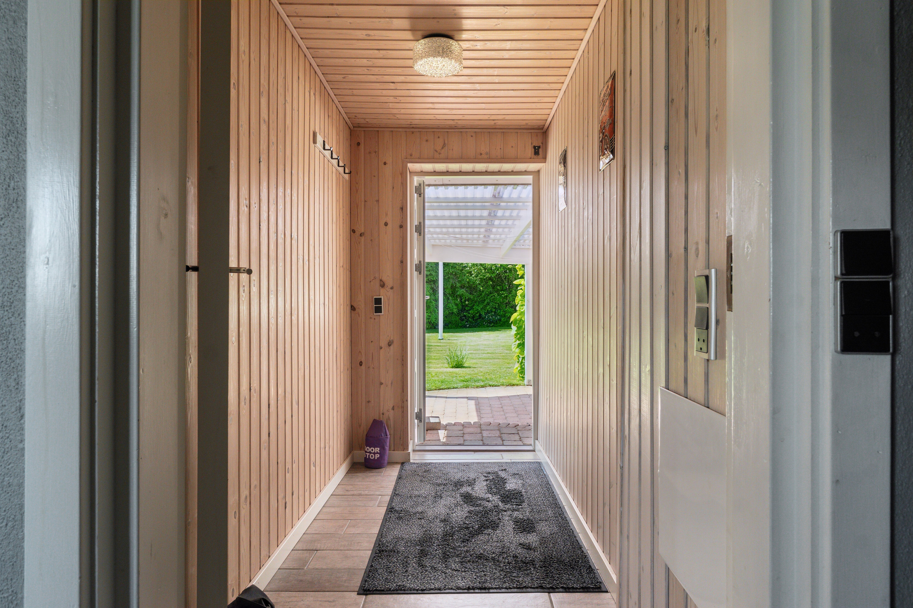 Fremhævet gang billede i fuldskærmstilstand. Billede af Skårenvej 27, Vallensved, 4700 Næstved