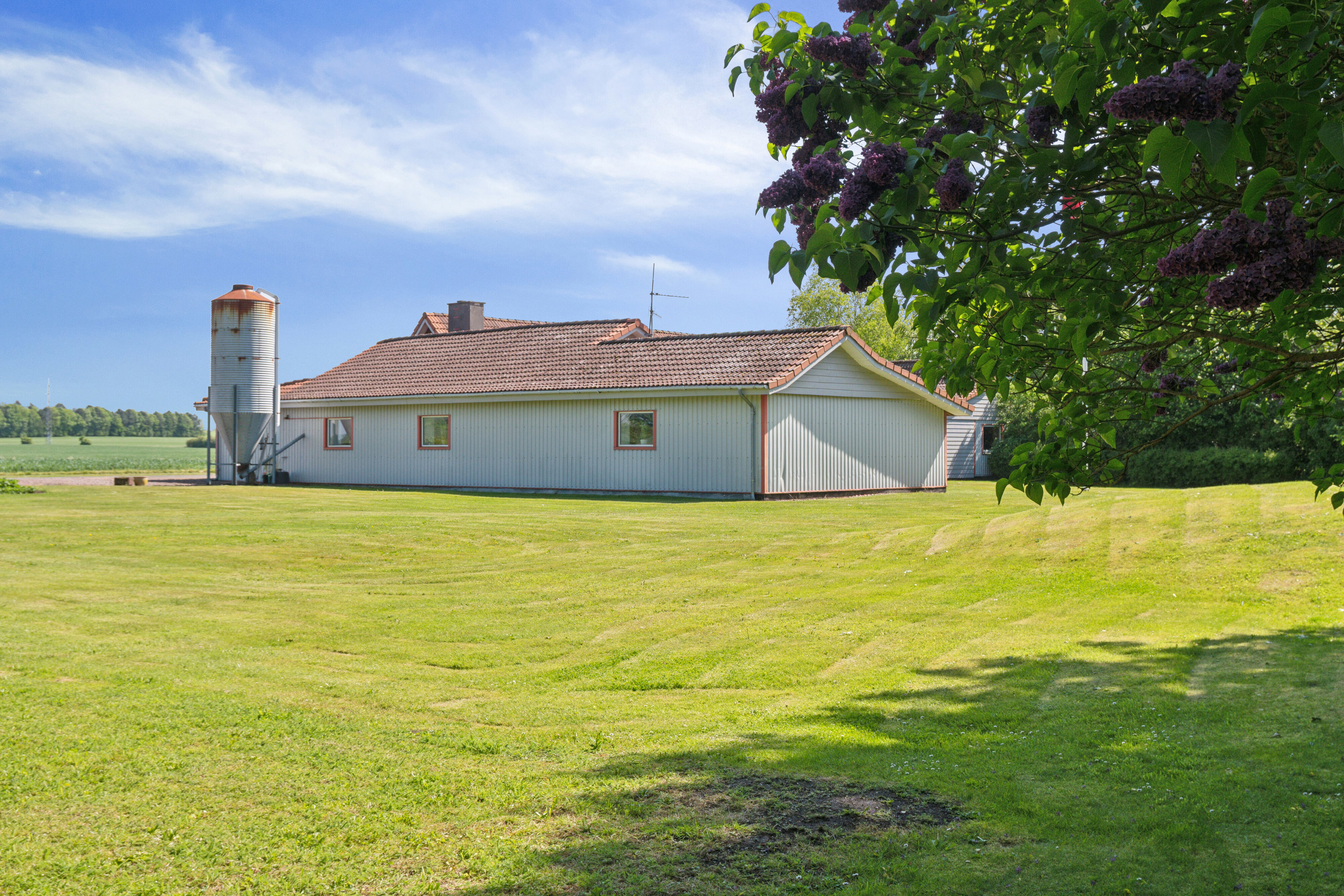 Fremhævet set fra haven billede i fuldskærmstilstand. Billede af Skårenvej 27, Vallensved, 4700 Næstved