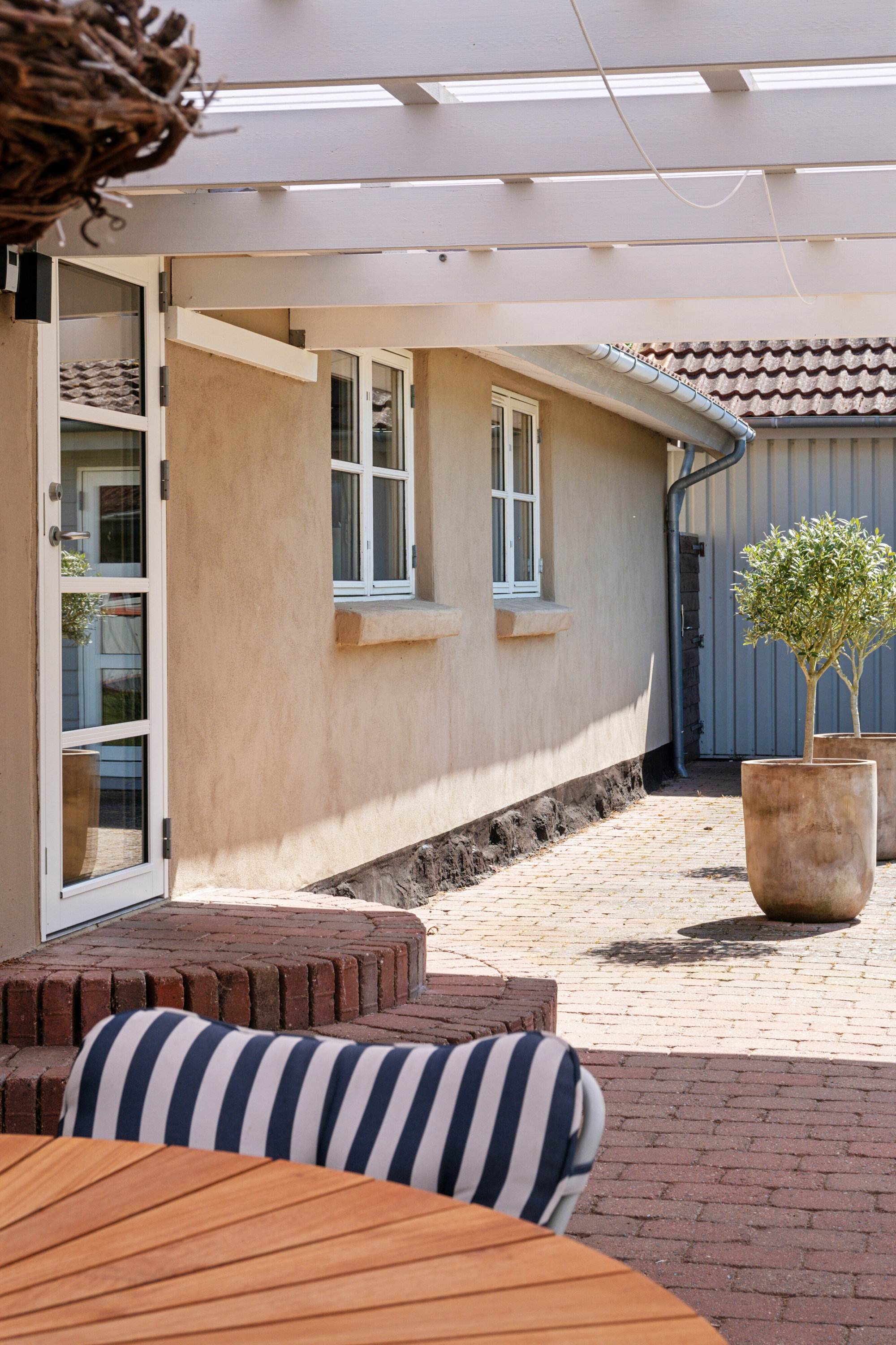 Fremhævet terrasse billede i fuldskærmstilstand. Billede af Skårenvej 27, Vallensved, 4700 Næstved