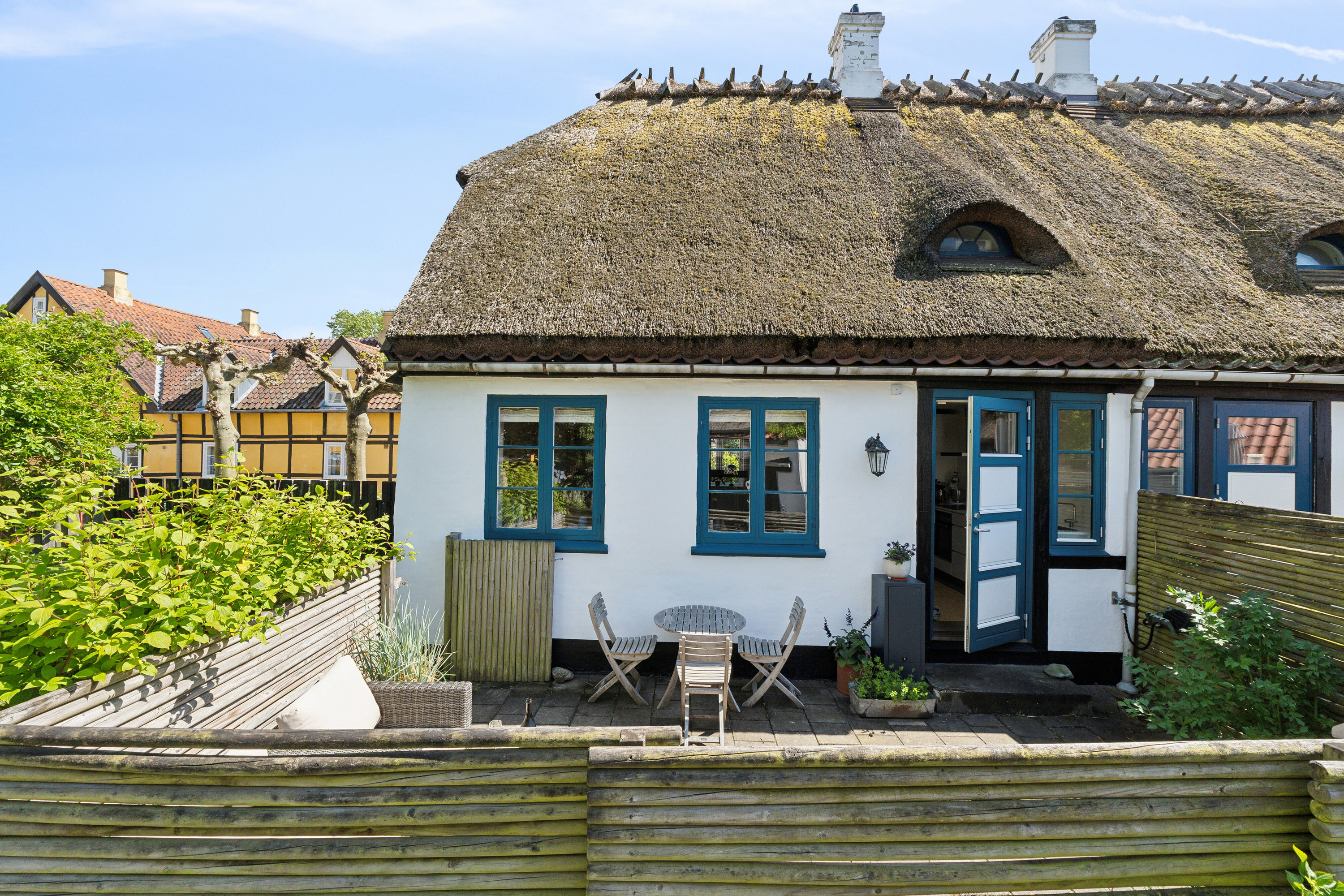 Fremhævet set fra vejen billede i fuldskærmstilstand. Billede af Asylgade 13B, 2800 Kongens Lyngby