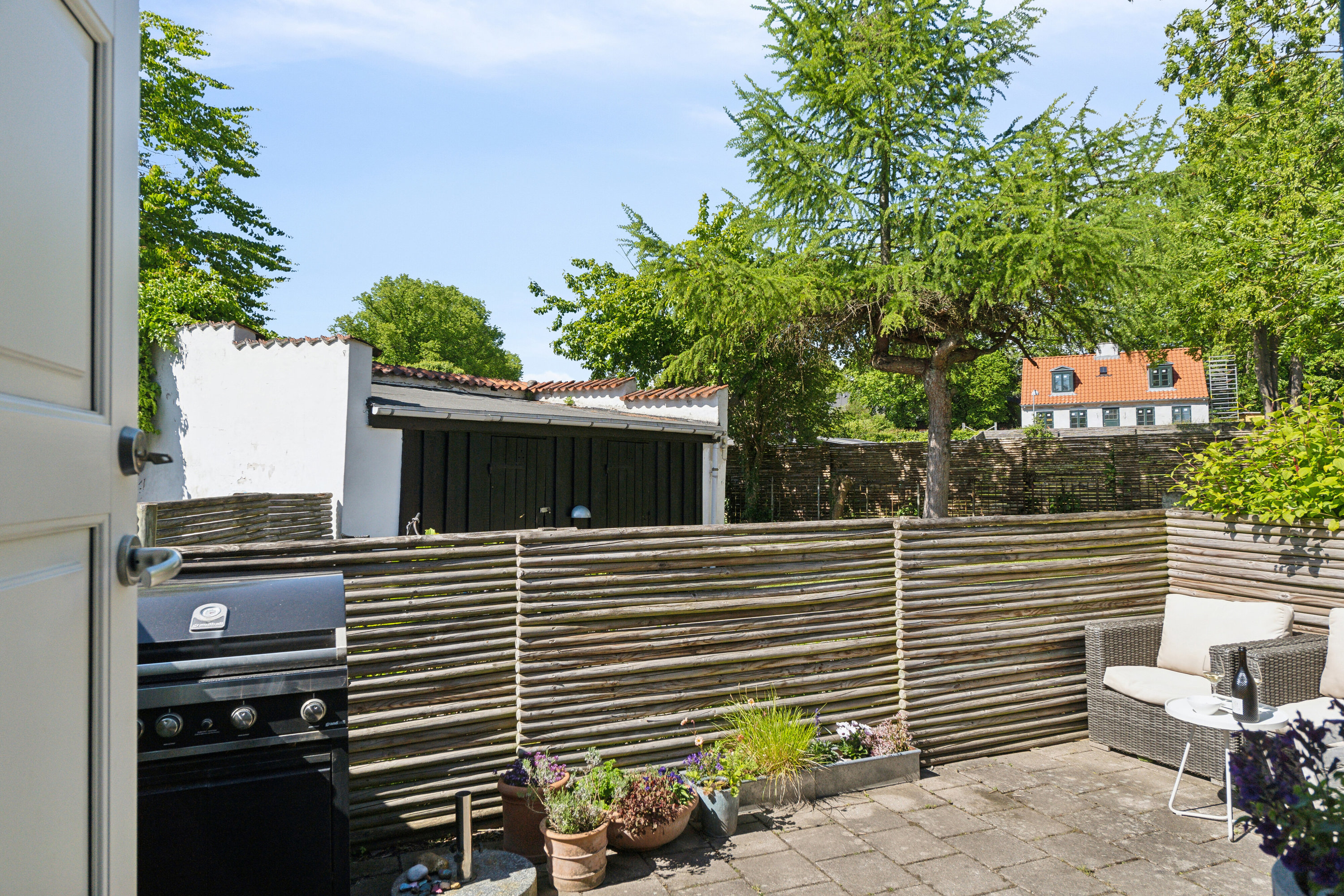 Fremhævet set fra vejen billede i fuldskærmstilstand. Billede af Asylgade 13B, 2800 Kongens Lyngby