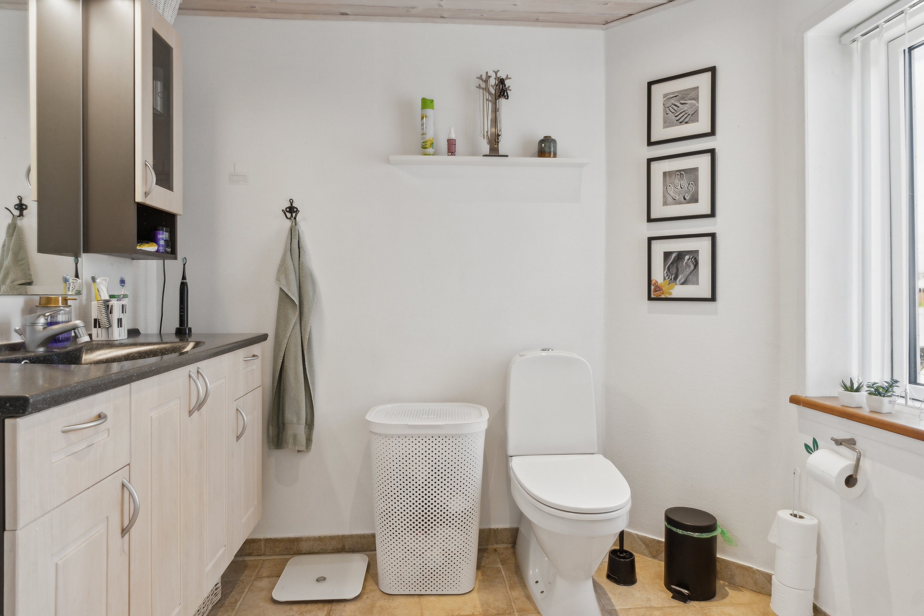 Fremhævet værelse billede i fuldskærmstilstand. Billede af Skagensvej 160, 9800 Hjørring