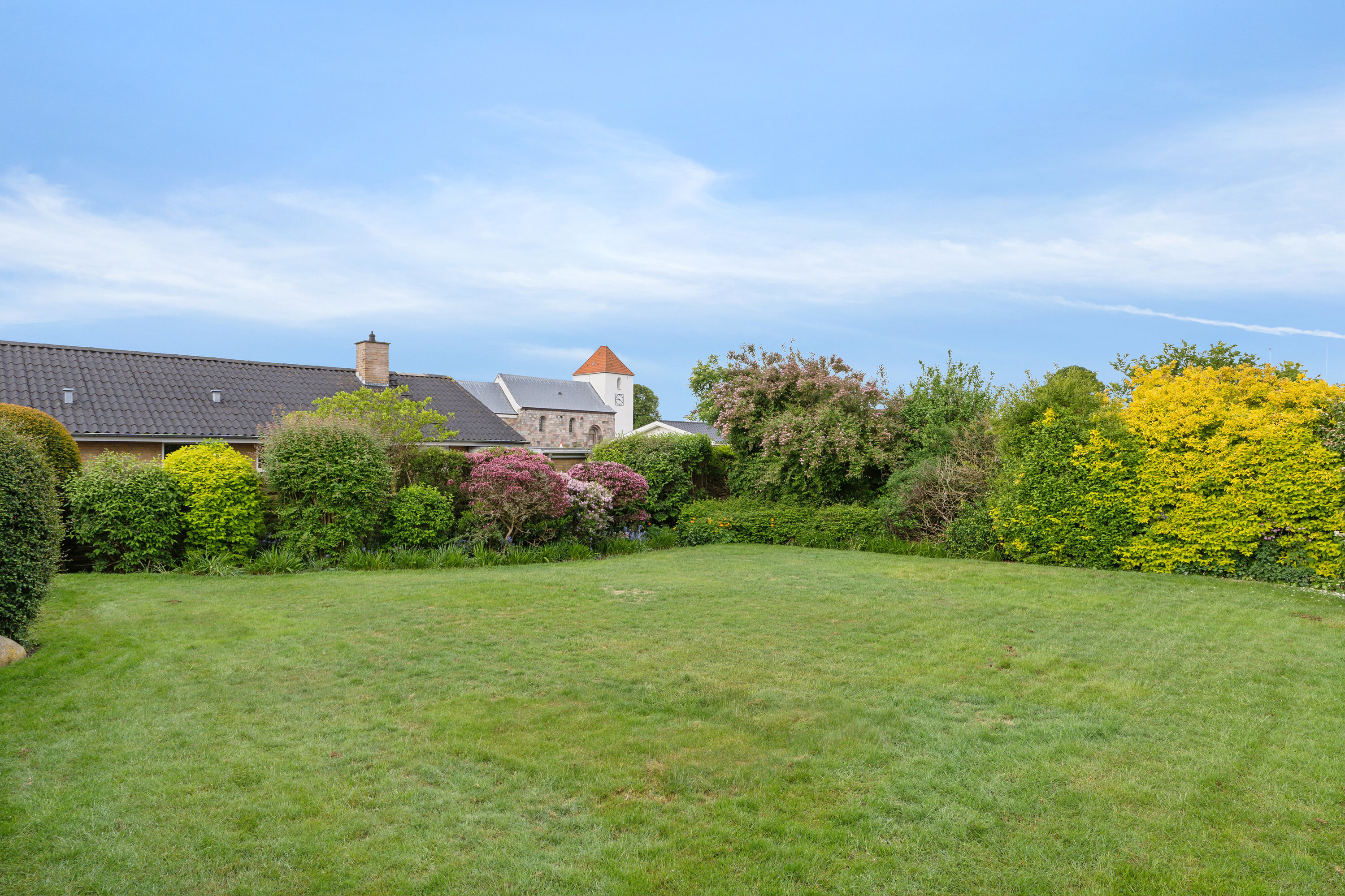 Fremhævet udendørs billede i fuldskærmstilstand. Billede af Vinderslevvej 3, Vinderslev, 8620 Kjellerup