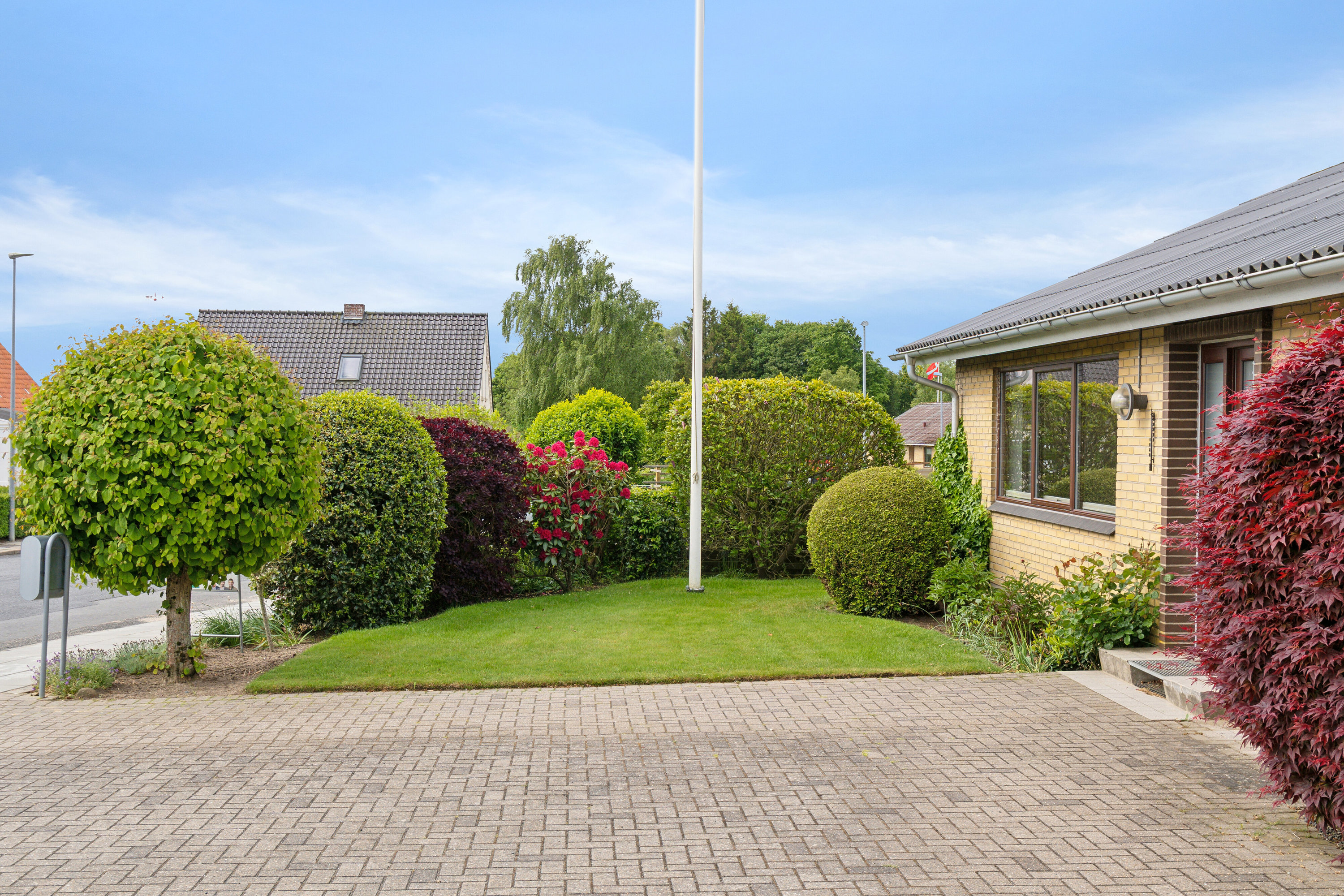 Fremhævet udendørs billede i fuldskærmstilstand. Billede af Vinderslevvej 3, Vinderslev, 8620 Kjellerup