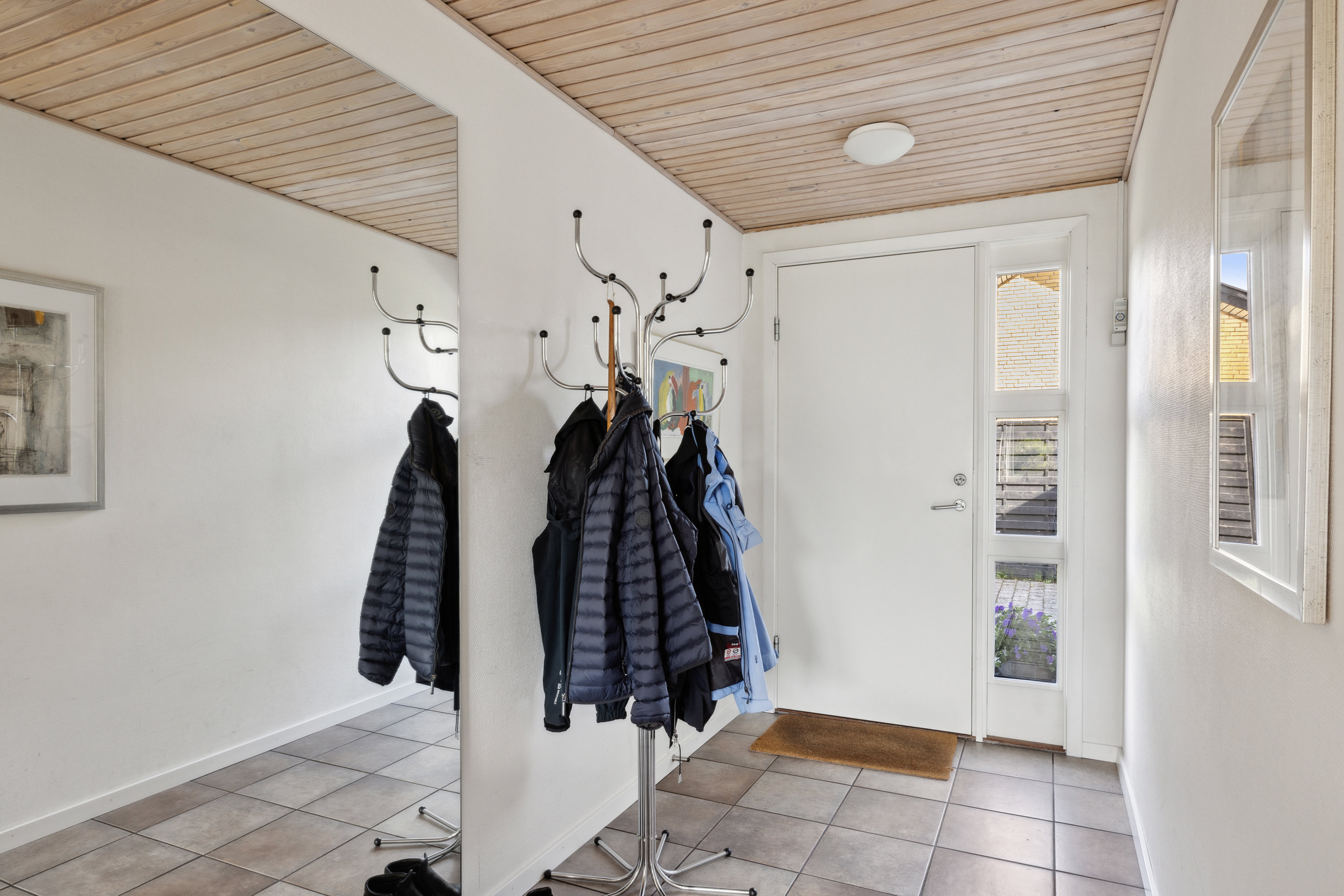 Miniaturebillede 1: gang. Billede af Risvænget 10, Frederiks, 7470 Karup J