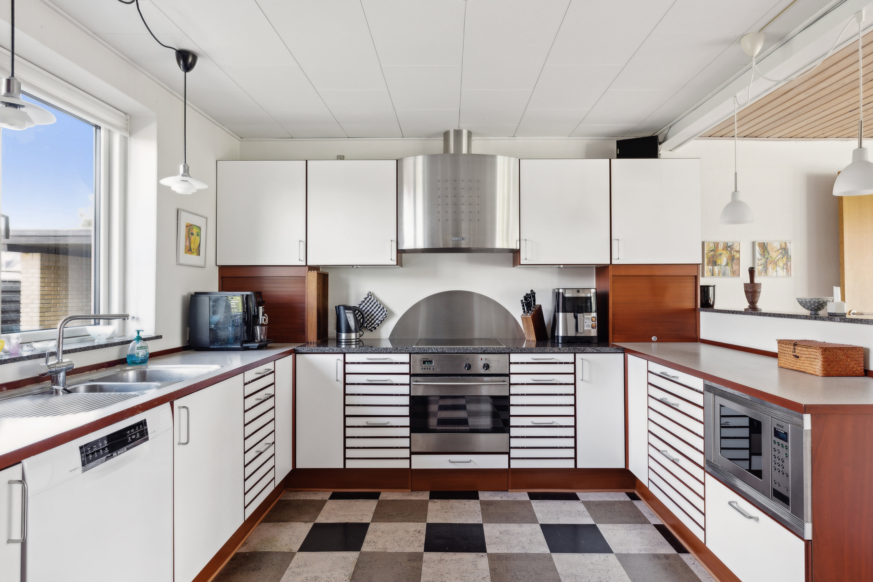 Fremhævet køkken billede i fuldskærmstilstand. Billede af Risvænget 10, Frederiks, 7470 Karup J