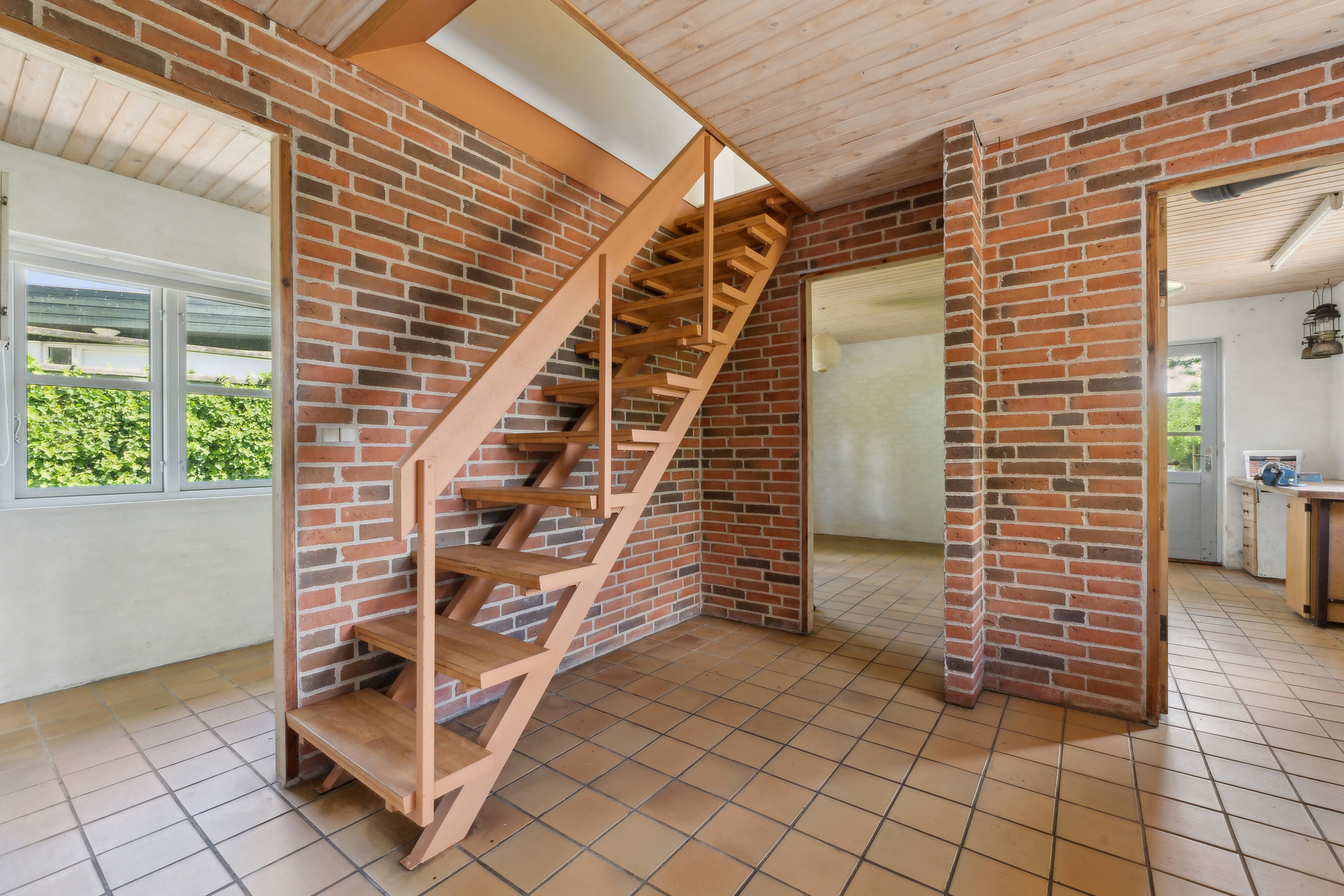 Fremhævet trappe billede i fuldskærmstilstand. Billede af Bogøvej 67, 5450 Otterup