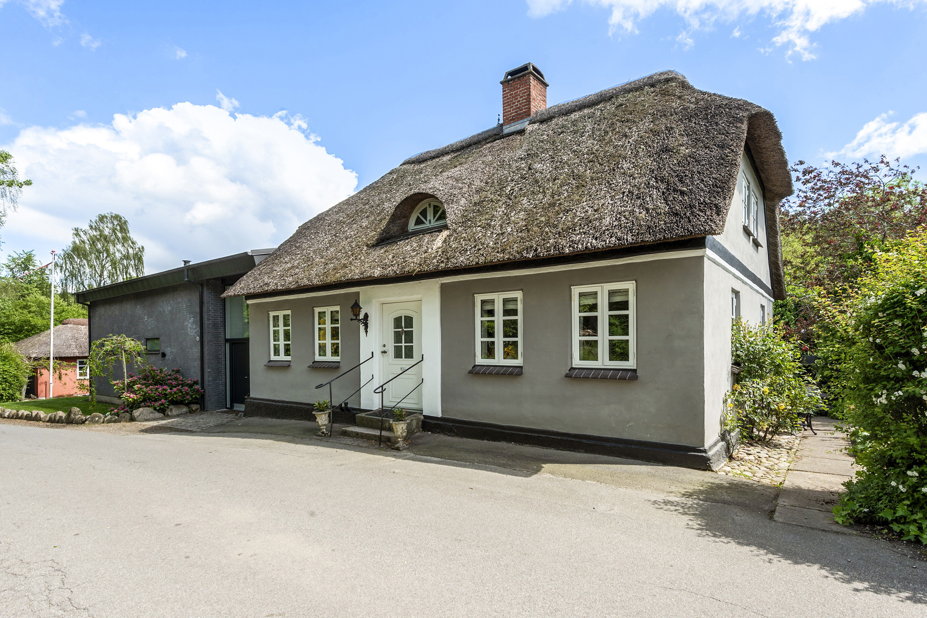 Fremhævet ejendommen billede i fuldskærmstilstand. Billede af Svinballevej 45+47, Sondrup, 8350 Hundslund