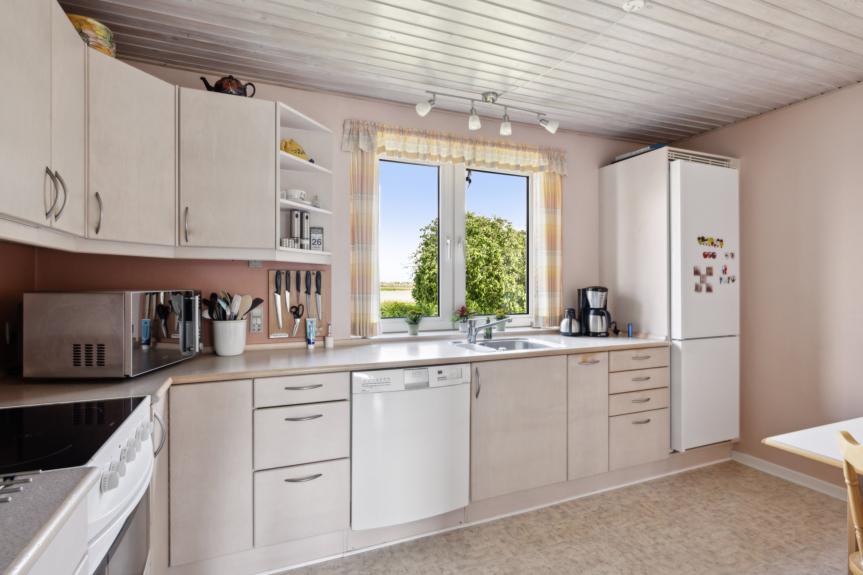 Fremhævet køkken billede i fuldskærmstilstand. Billede af Tjele Møllevej 9, Vammen, 8830 Tjele