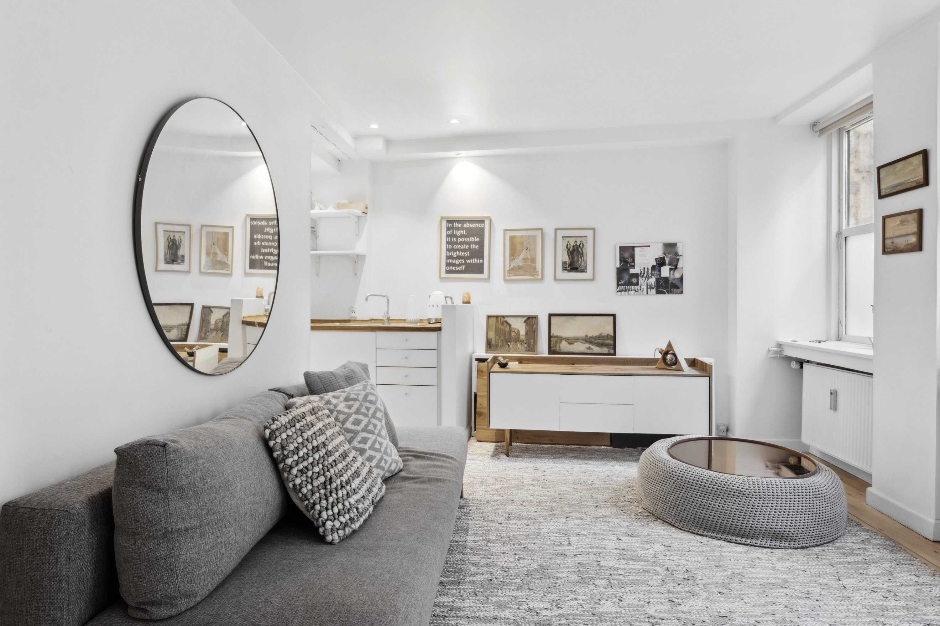 Fremhævet værelse billede i fuldskærmstilstand. Billede af Hyskenstræde 9A, st.., 1207 København K