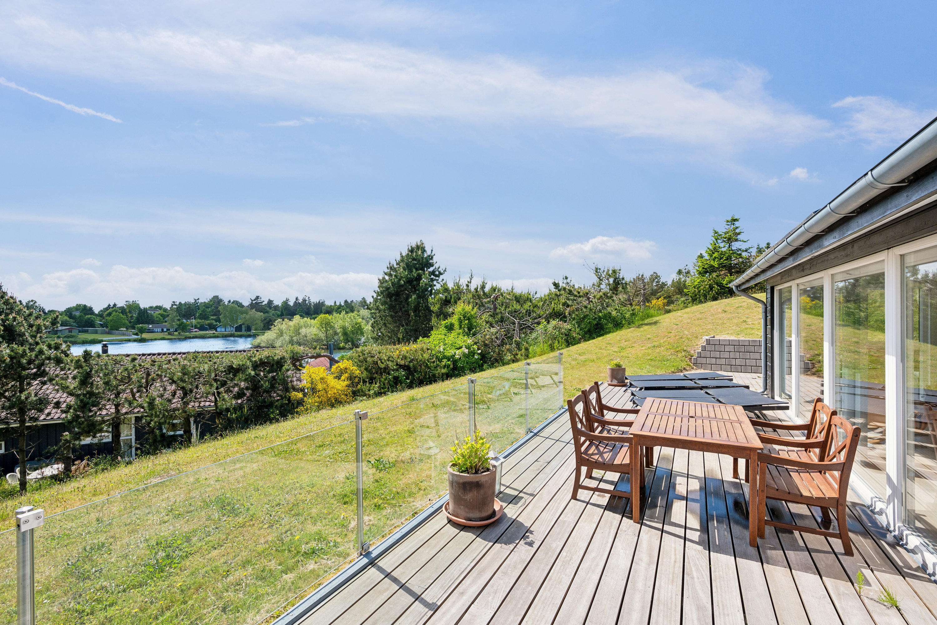 Fremhævet ejendom 1 billede i fuldskærmstilstand. Billede af Lundshøjvej 29, Handrup Strand, 8400 Ebeltoft