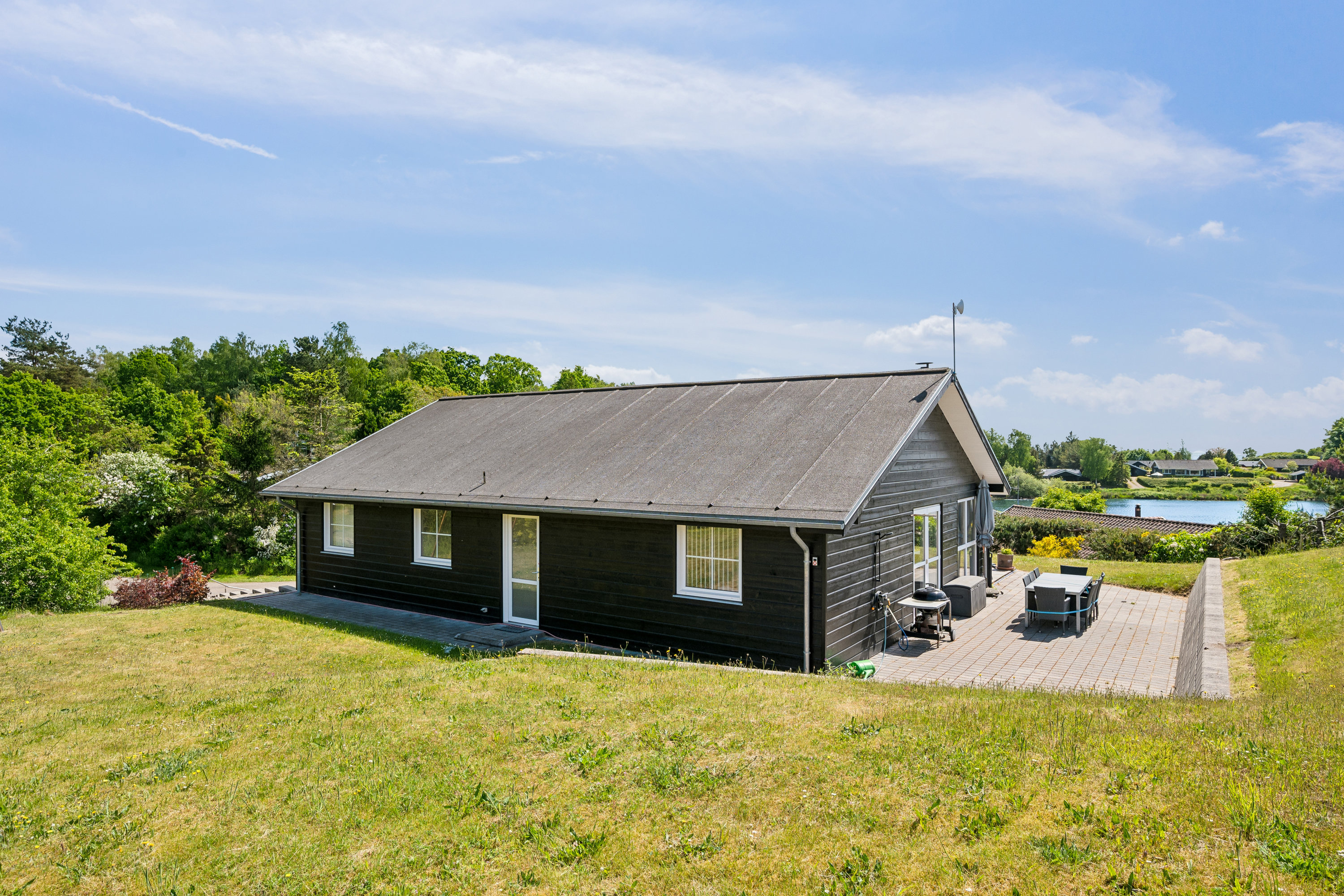 Fremhævet ejendom 1 billede i fuldskærmstilstand. Billede af Lundshøjvej 29, Handrup Strand, 8400 Ebeltoft