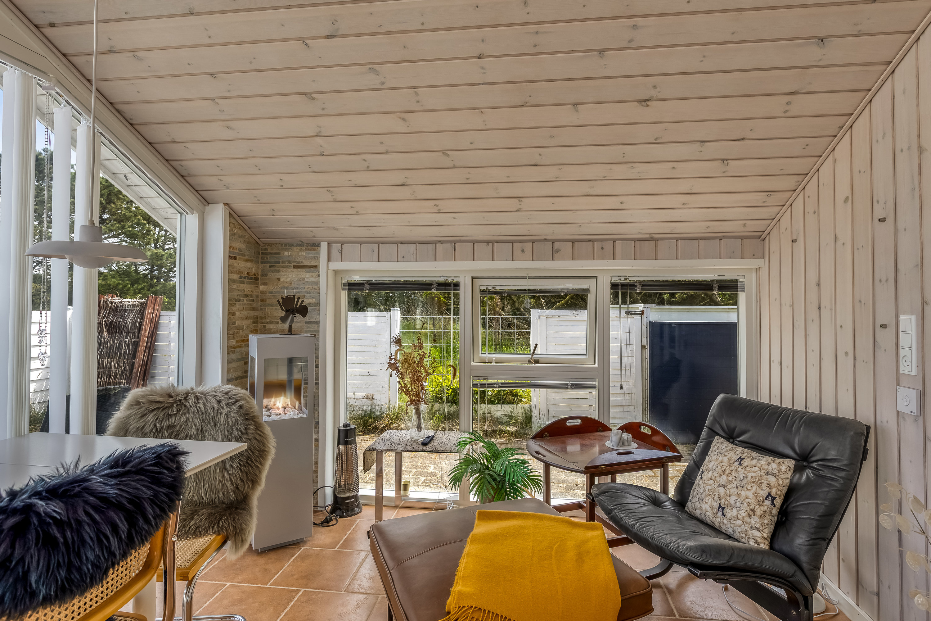 Fremhævet udestue billede i fuldskærmstilstand. Billede af Hedemarken 37, 6720 Fanø