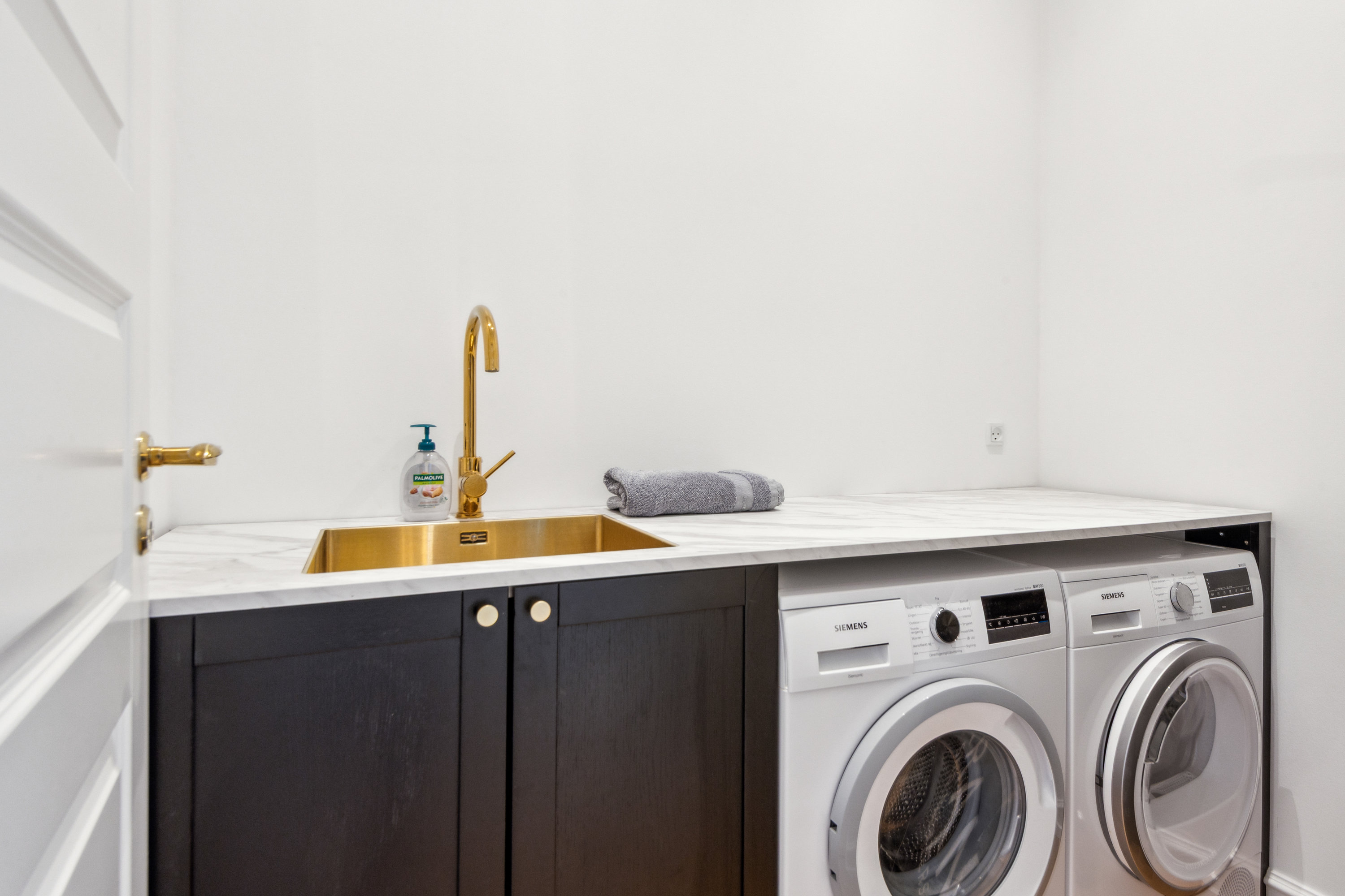 Fremhævet bryggers billede i fuldskærmstilstand. Billede af Østerbro 14, 1. tv., 9000 Aalborg