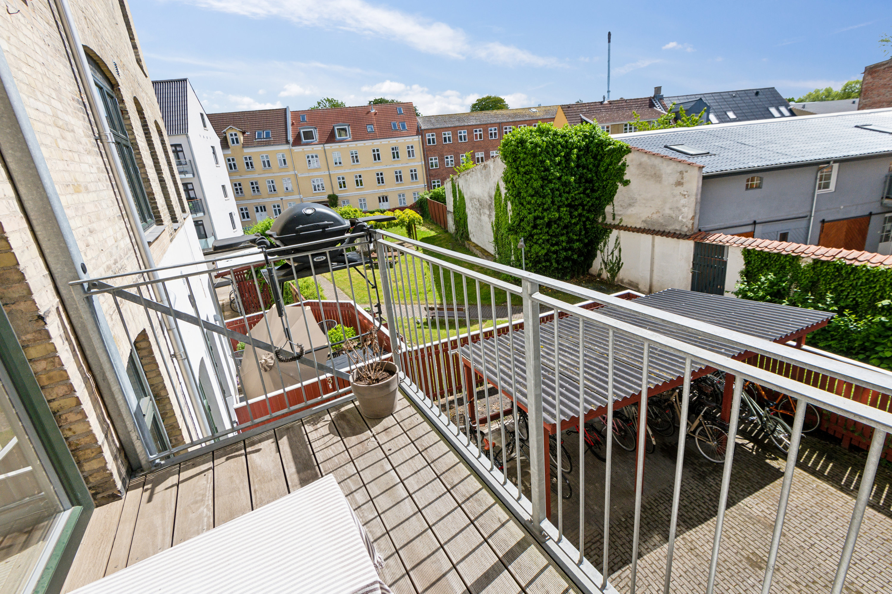 Fremhævet altan billede i fuldskærmstilstand. Billede af Østerbro 14, 1. tv., 9000 Aalborg