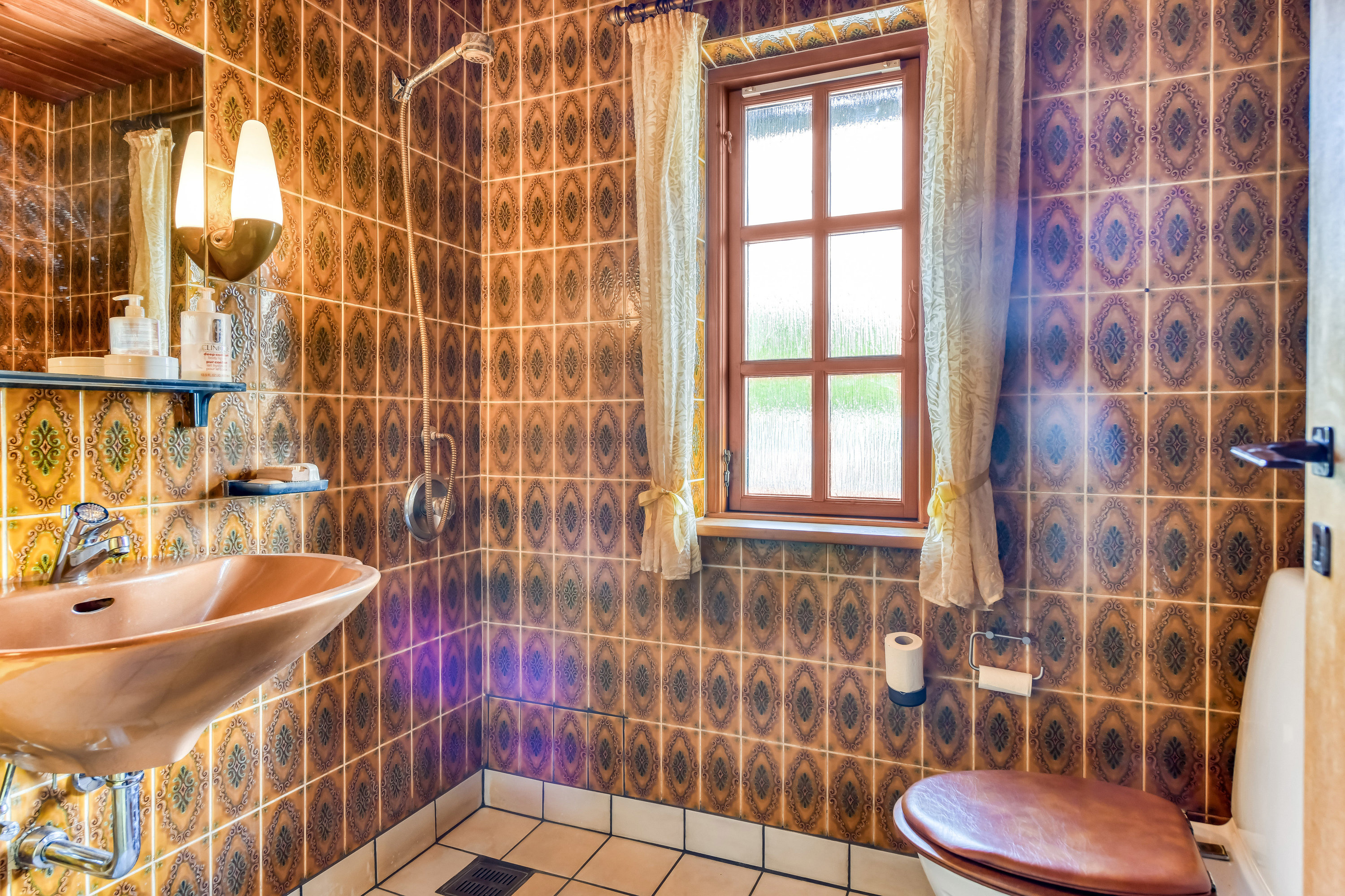 Fremhævet toilet billede i fuldskærmstilstand. Billede af Gødsbølvej 69, Åst, 7184 Vandel