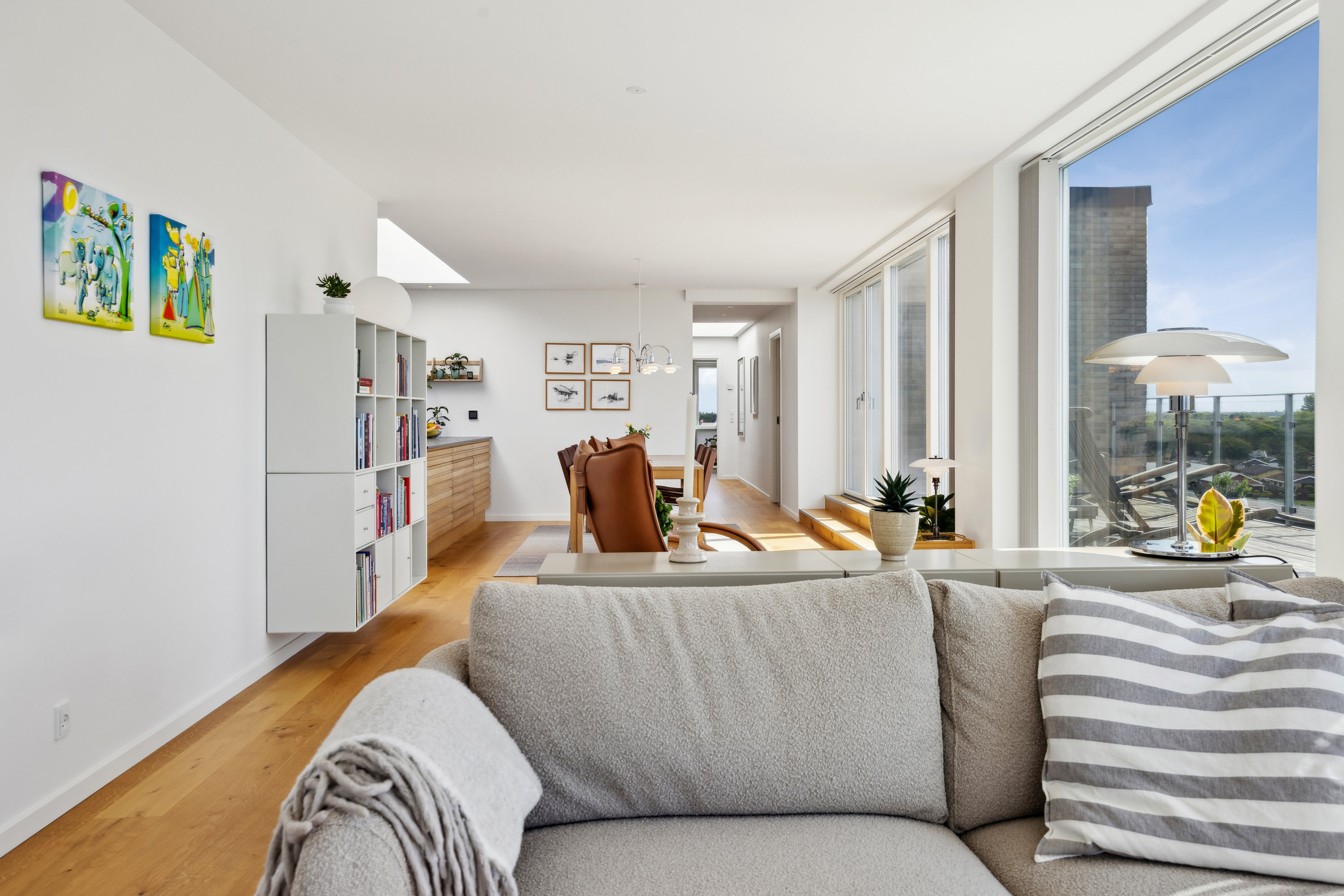 Fremhævet stue billede i fuldskærmstilstand. Billede af Aabybro Centret 7, 6. 1., 9440 Aabybro