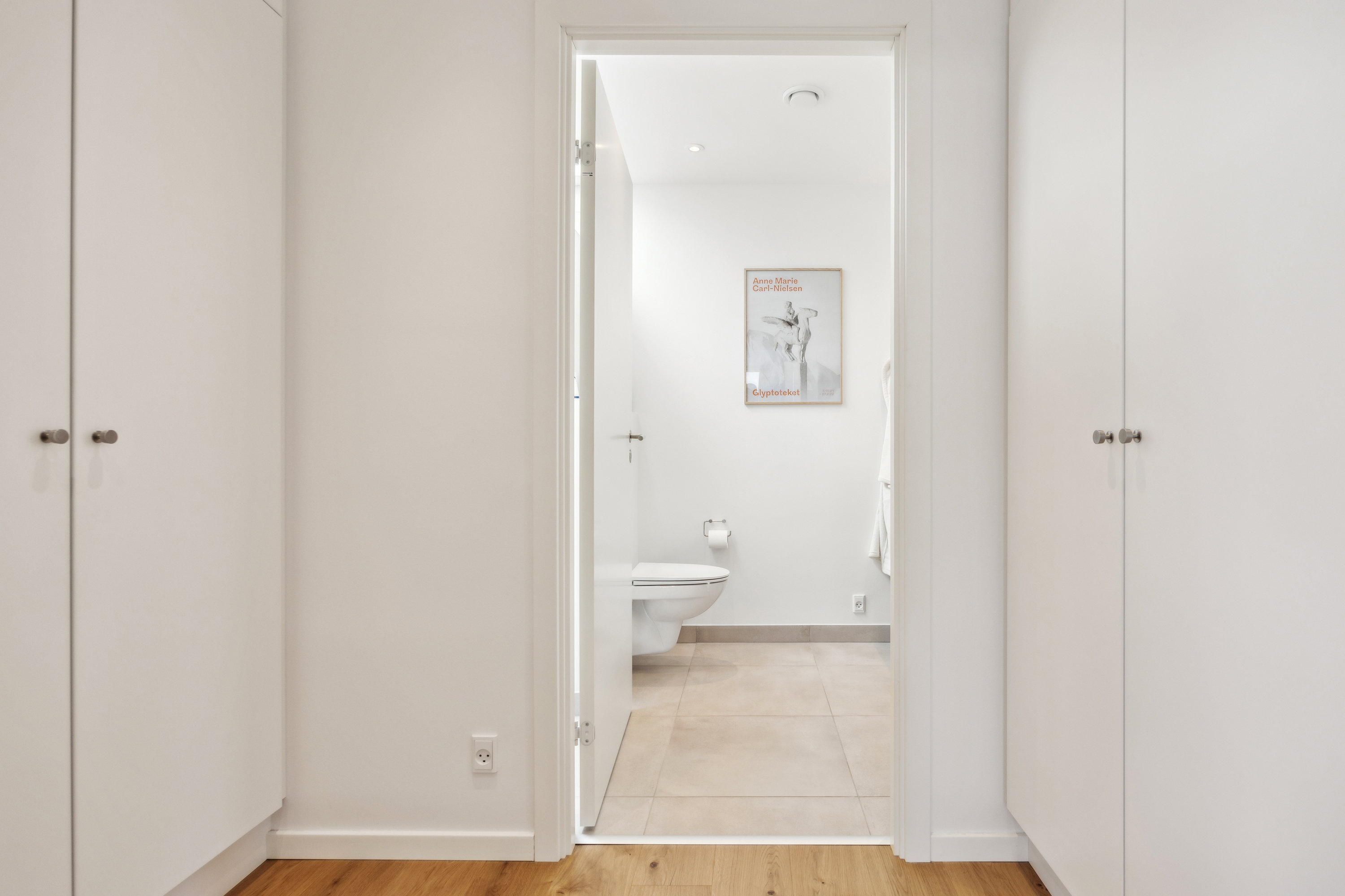 Fremhævet entré billede i fuldskærmstilstand. Billede af Aabybro Centret 7, 6. 1., 9440 Aabybro