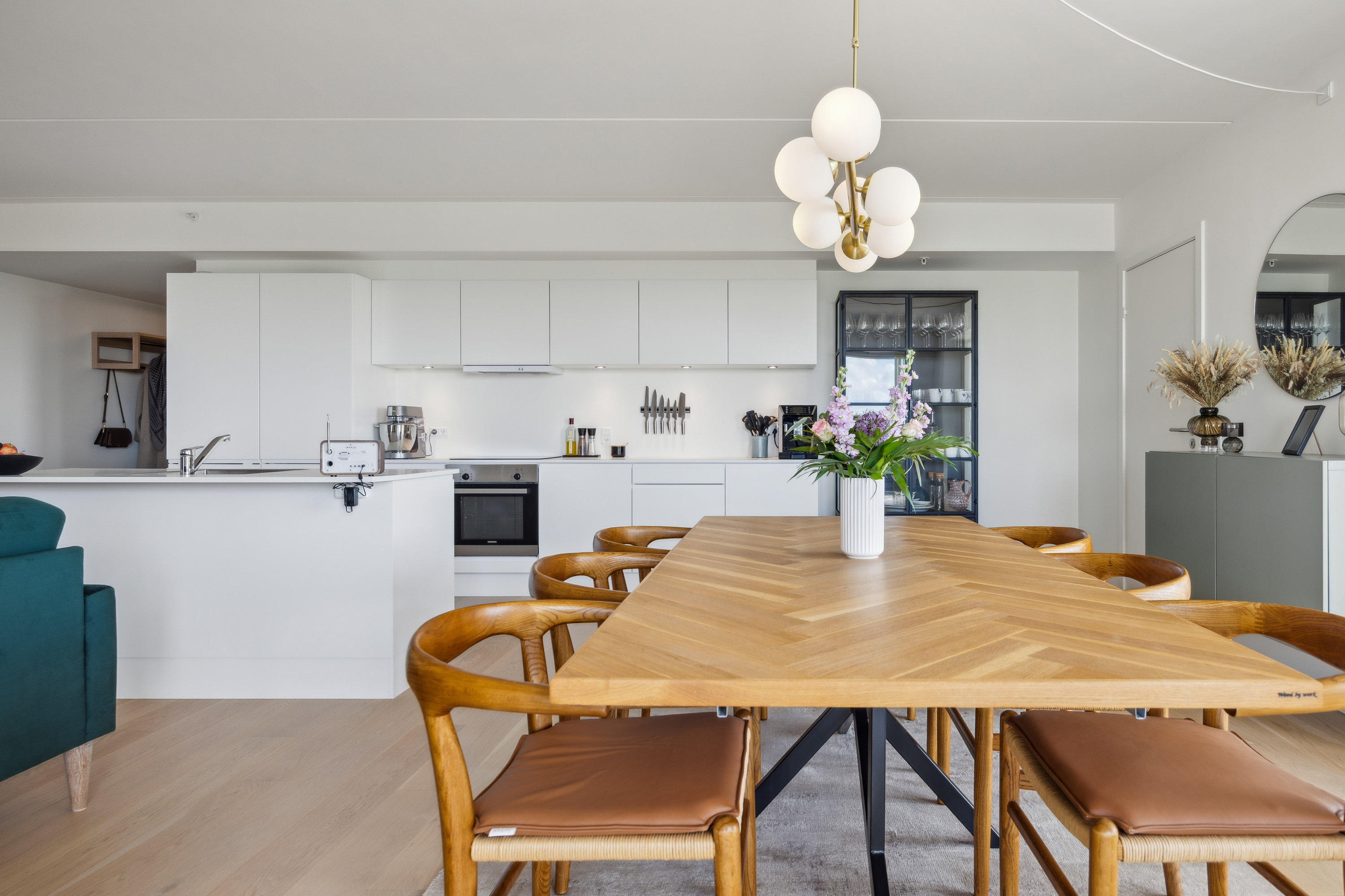 Fremhævet stue billede i fuldskærmstilstand. Billede af Julius Posselts Vej 3A, 6. 2., 9400 Nørresundby