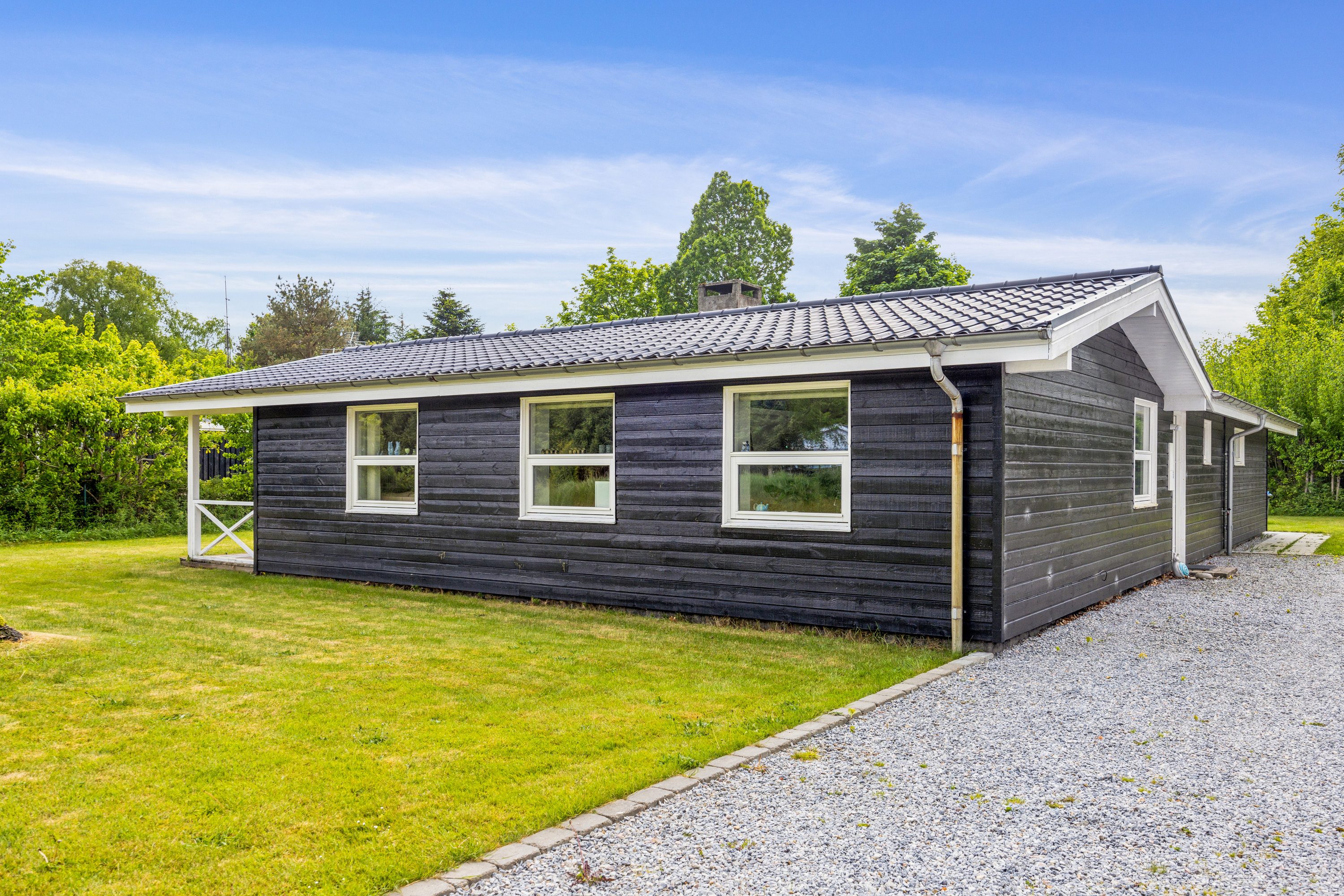 Fremhævet ejendom 1 billede i fuldskærmstilstand. Billede af Mosters Vænge 24, 9370 Hals