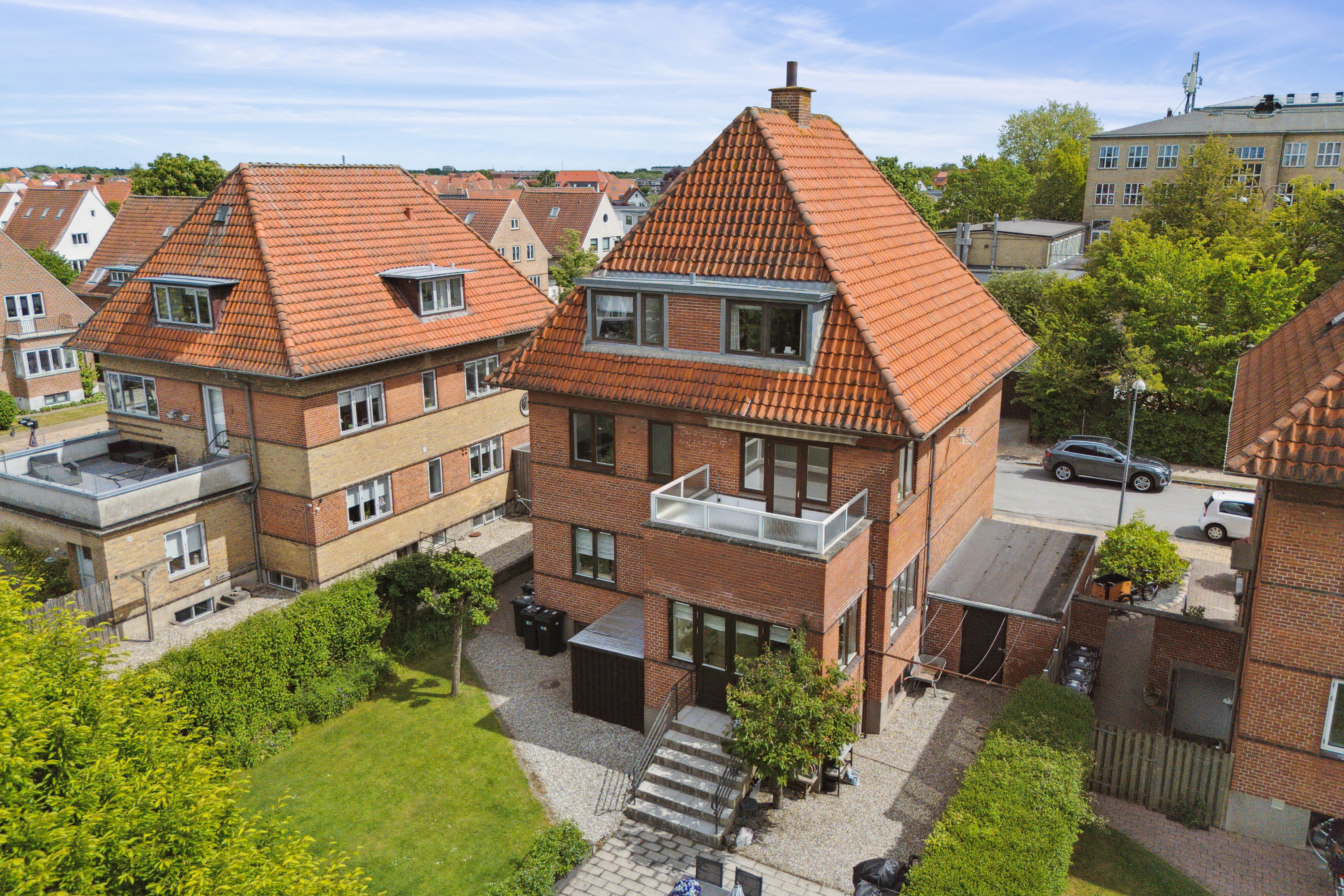 Fremhævet set fra haven billede i fuldskærmstilstand. Billede af Fengersvej 1, 1., 5230 Odense M