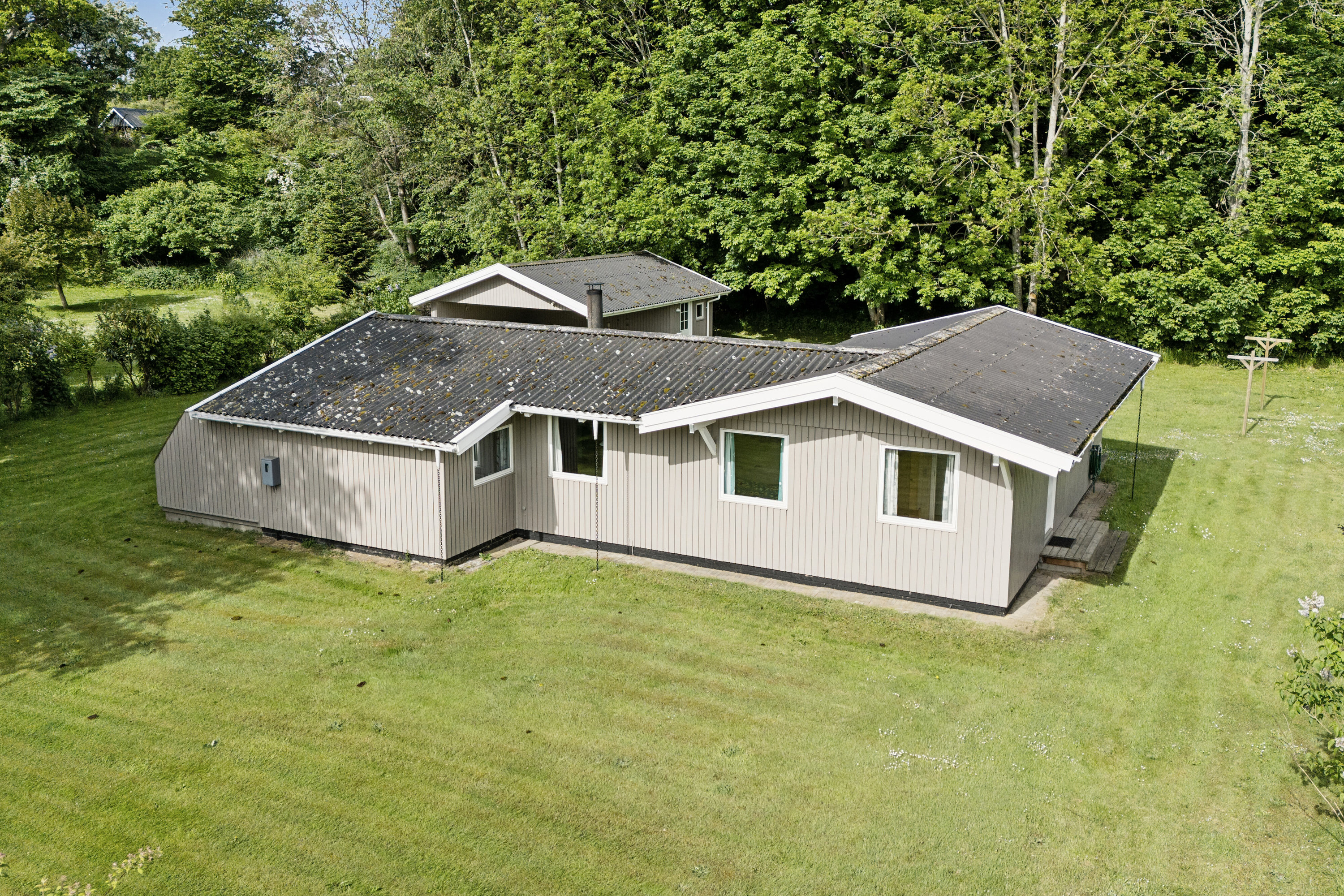 Fremhævet set fra haven billede i fuldskærmstilstand. Billede af Østergårdsvej 17, Klint, 4500 Nykøbing Sj