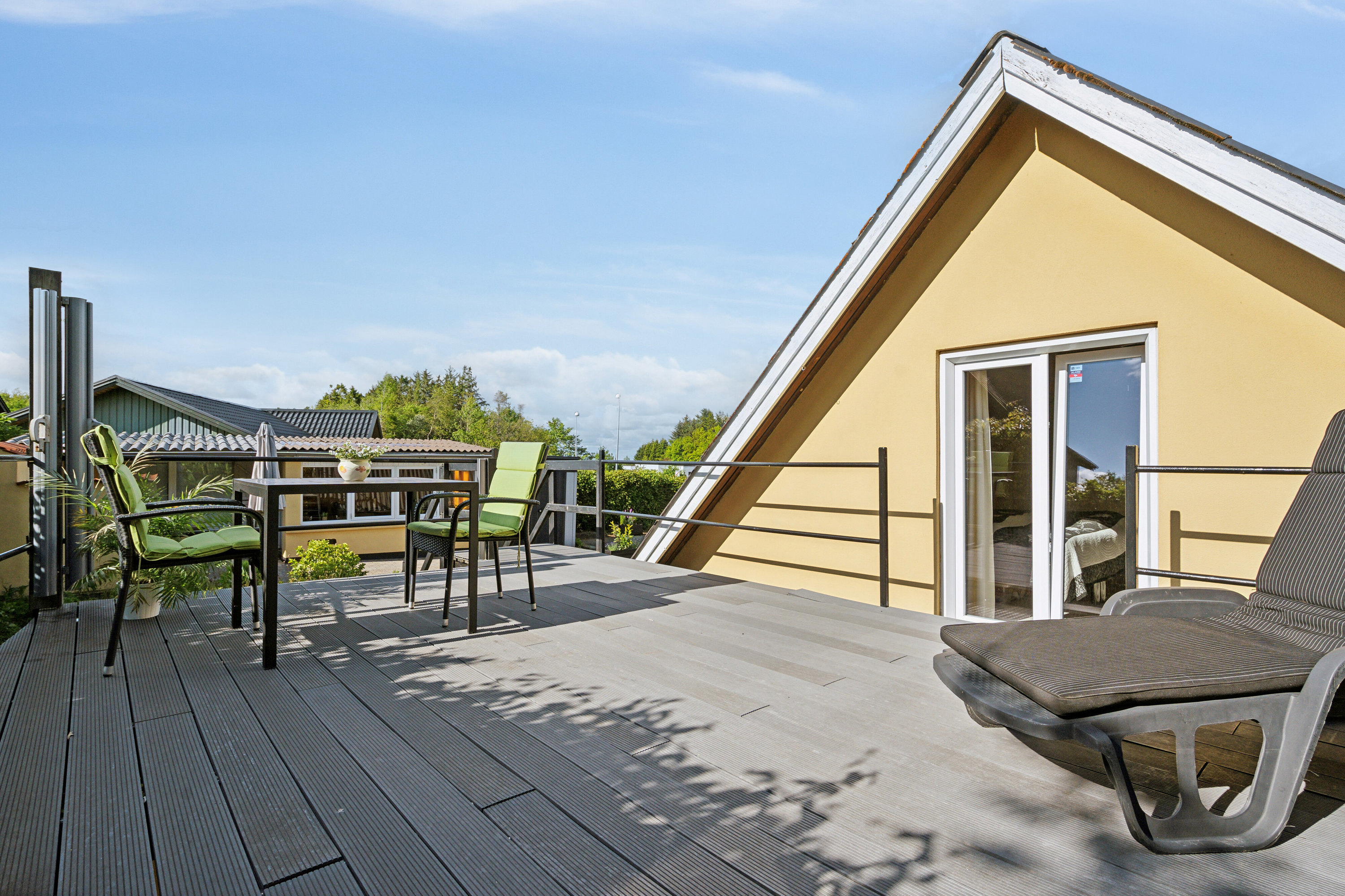 Fremhævet altan billede i fuldskærmstilstand. Billede af Tegldal 5, 9830 Tårs