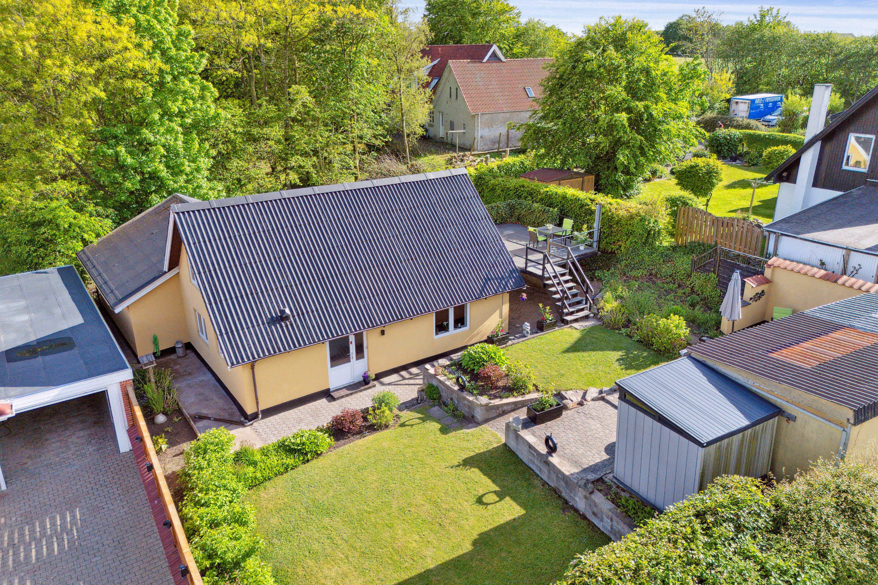 Fremhævet set fra vejen billede i fuldskærmstilstand. Billede af Tegldal 5, 9830 Tårs