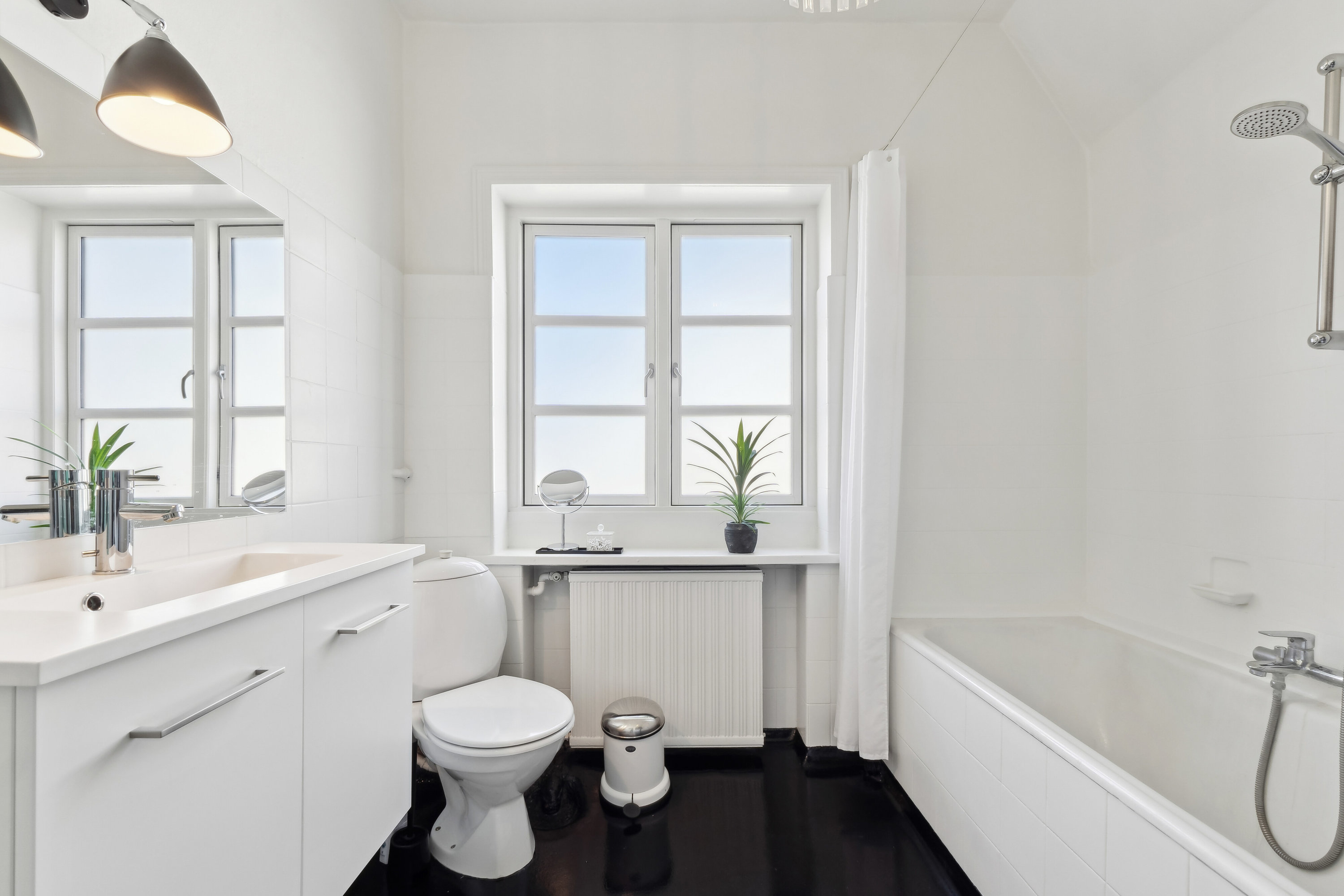 Fremhævet badeværelse billede i fuldskærmstilstand. Billede af Sorgenfri Allé 1, Dalum, 5250 Odense SV